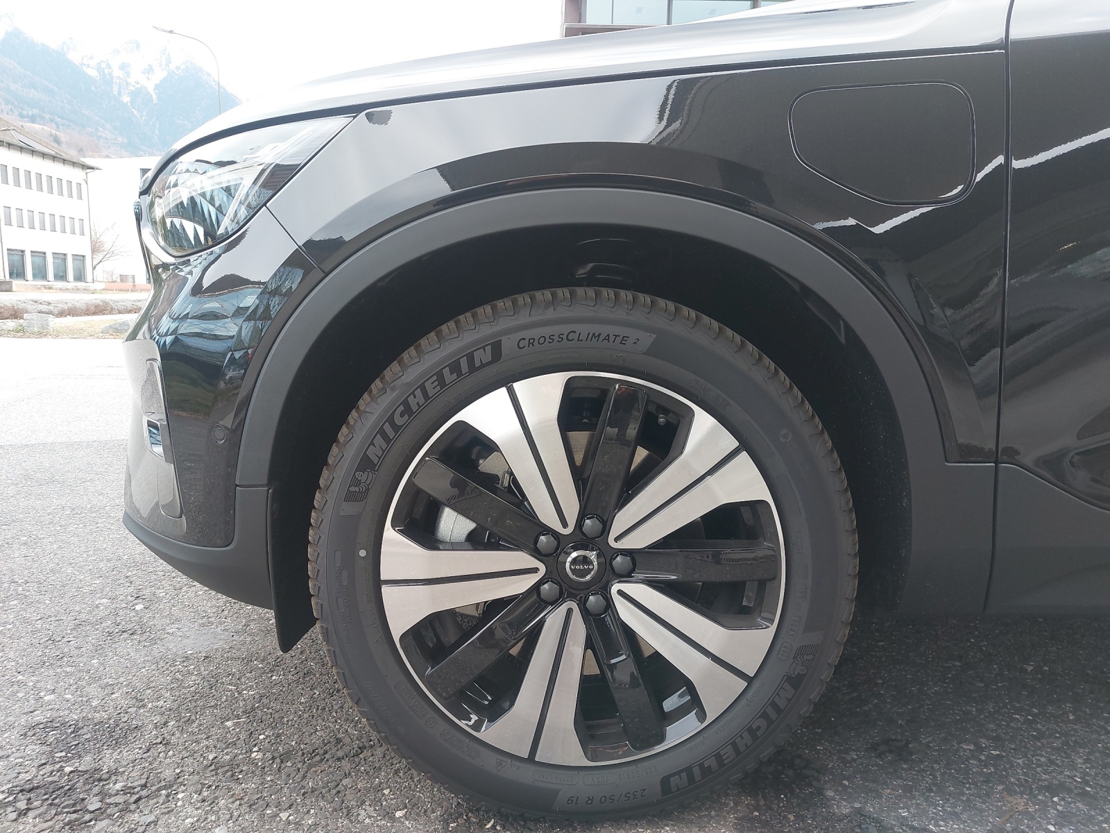 VOLVO XC40 1.5 T4 PiH Plus Dark-image-13