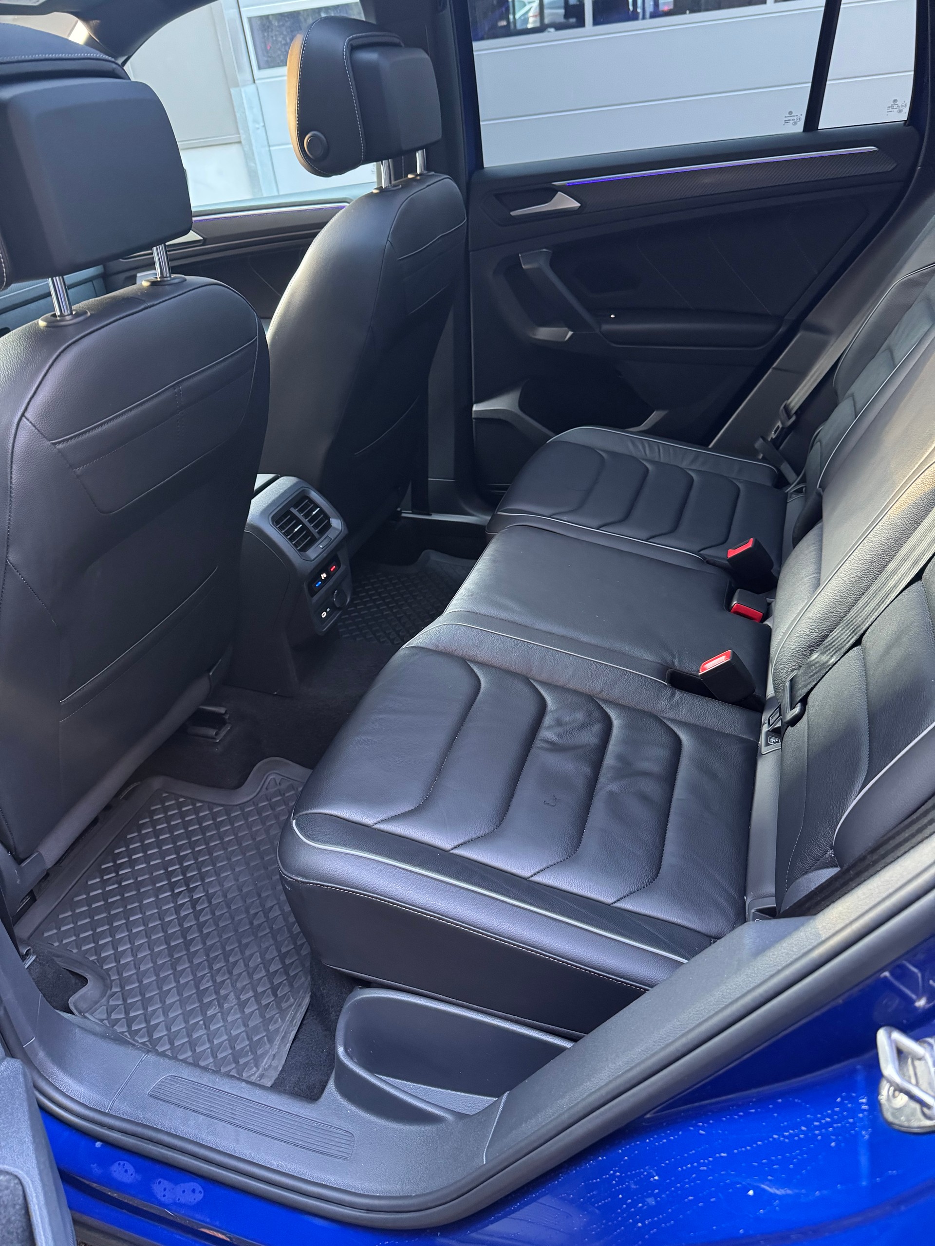 VW Tiguan 2.0TSI R-Line 4Motion DSG Leasing ab 345.- 1 J Garantie 3 J Gratisservice-image-10