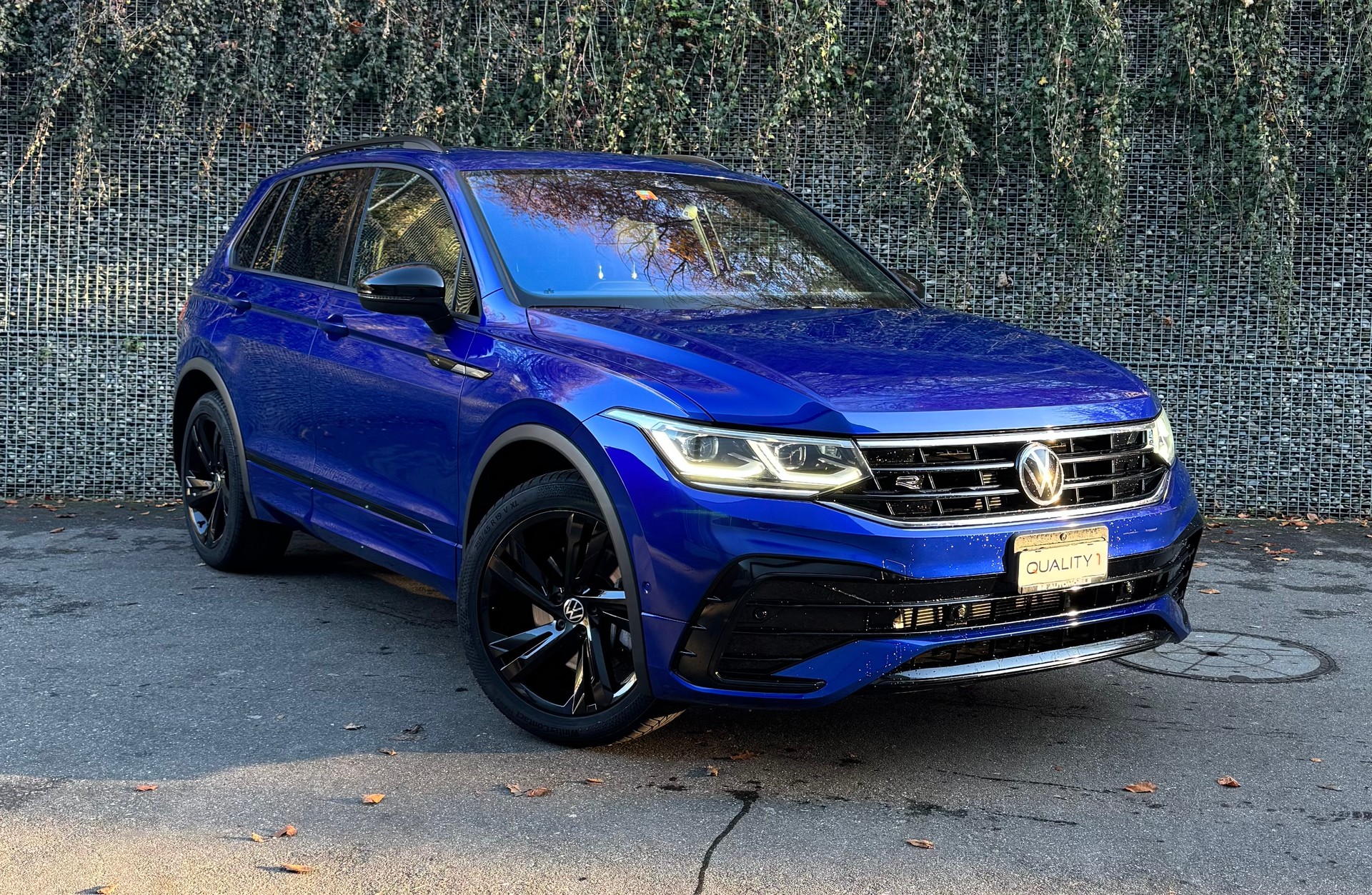VW Tiguan 2.0TSI R-Line 4Motion DSG Leasing ab 345.- 1 J Garantie 3 J Gratisservice-image-6