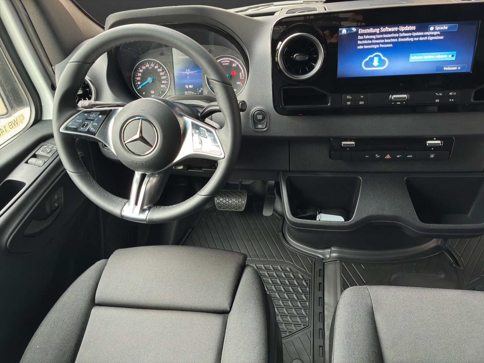 MERCEDES-BENZ Sprinter-image-9