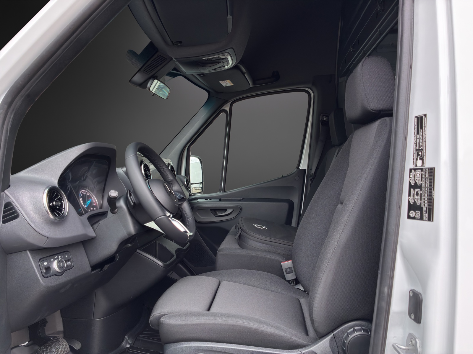 MERCEDES-BENZ Sprinter-image-7
