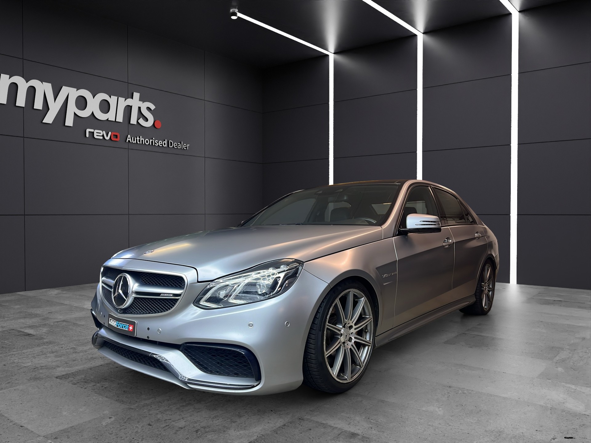 MERCEDES-BENZ E 63 AMG 4Matic Speedshift Frozen Grey Matt mit 750PS & 1000Nm