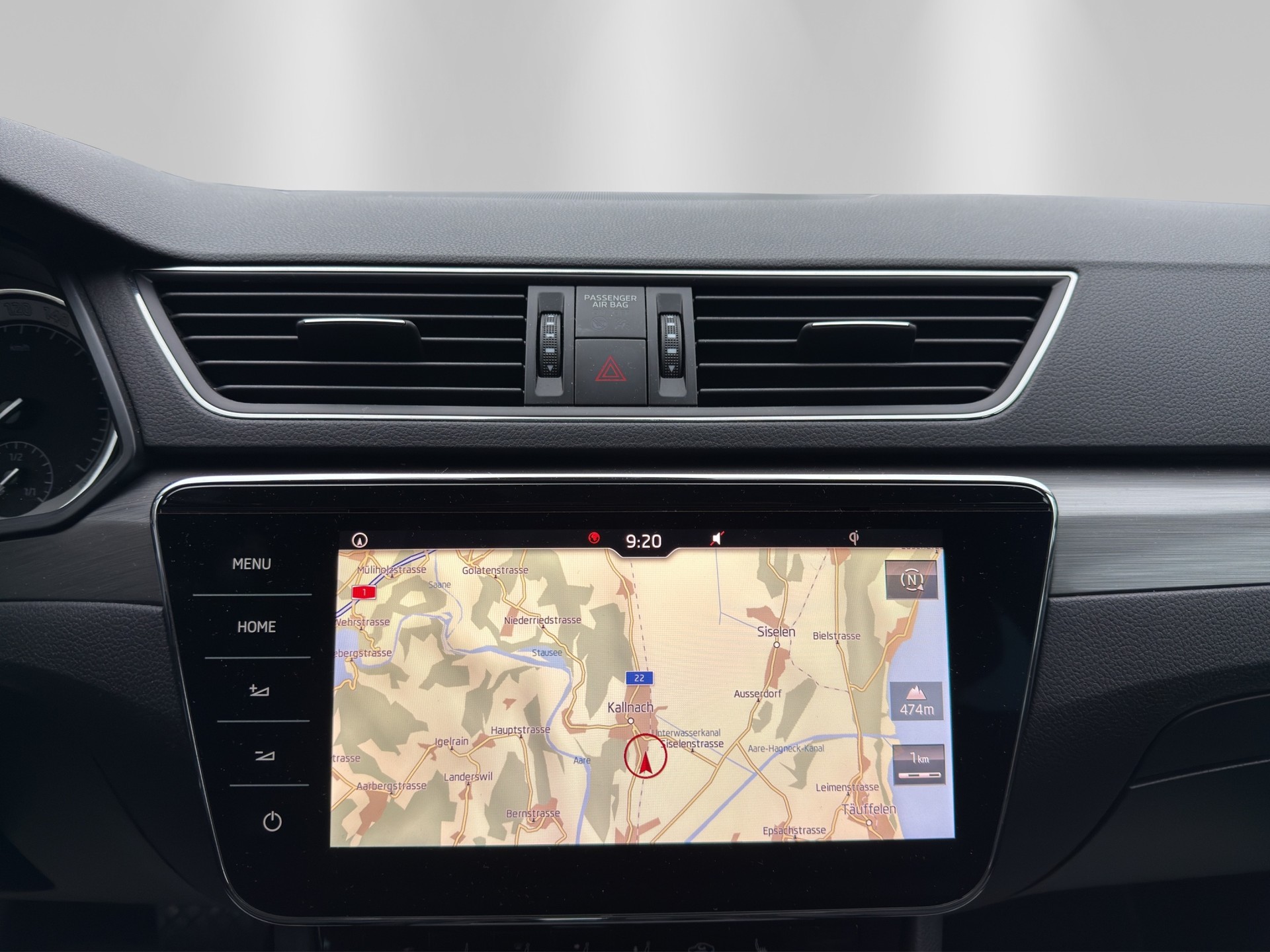 SKODA Superb Combi 2.0 TDi Style 4x4 DSG-image-12