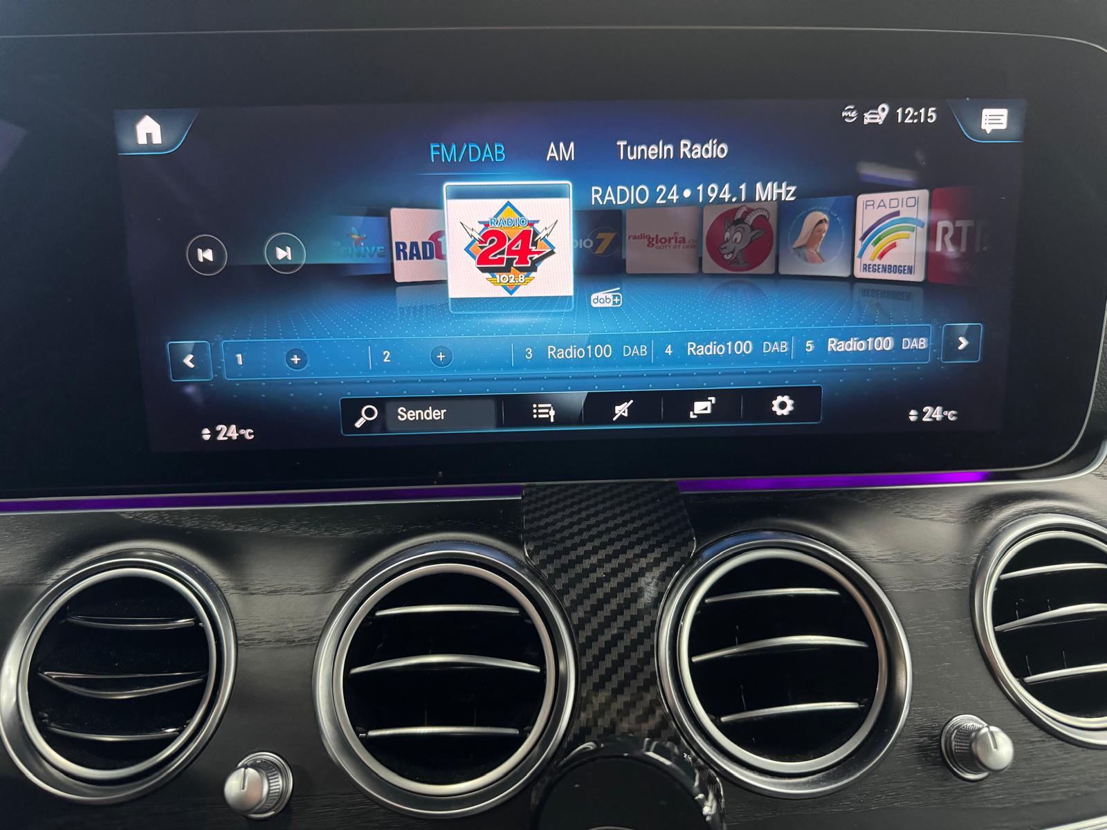 MERCEDES-BENZ E 220 d T 4Matic Avantgarde 9G-Tronic-image-16
