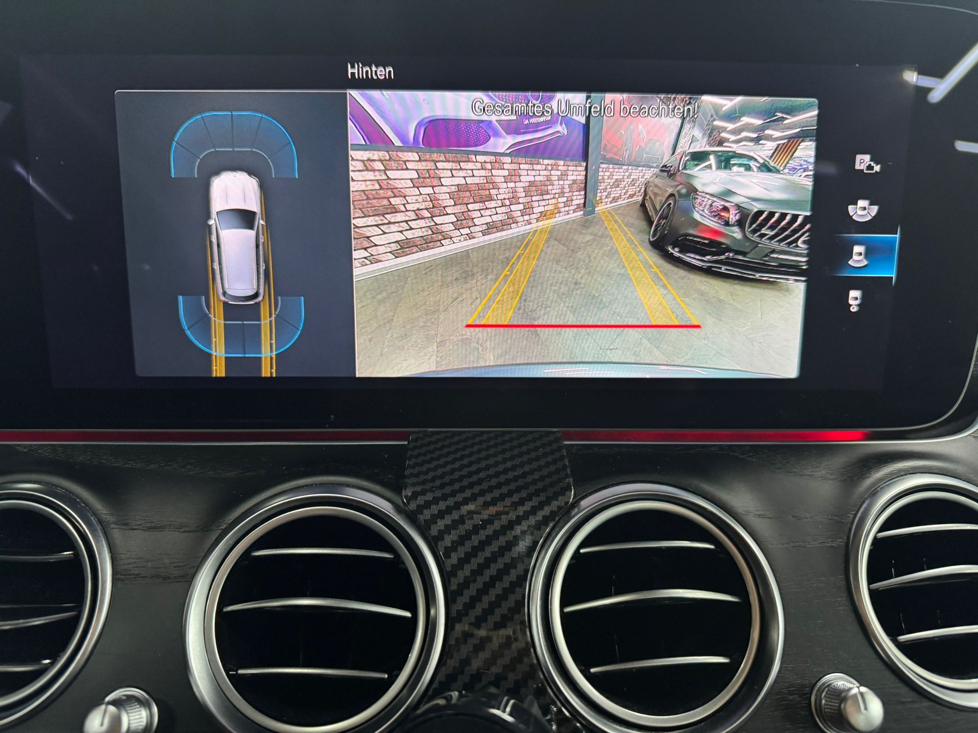 MERCEDES-BENZ E 220 d T 4Matic Avantgarde 9G-Tronic-image-15