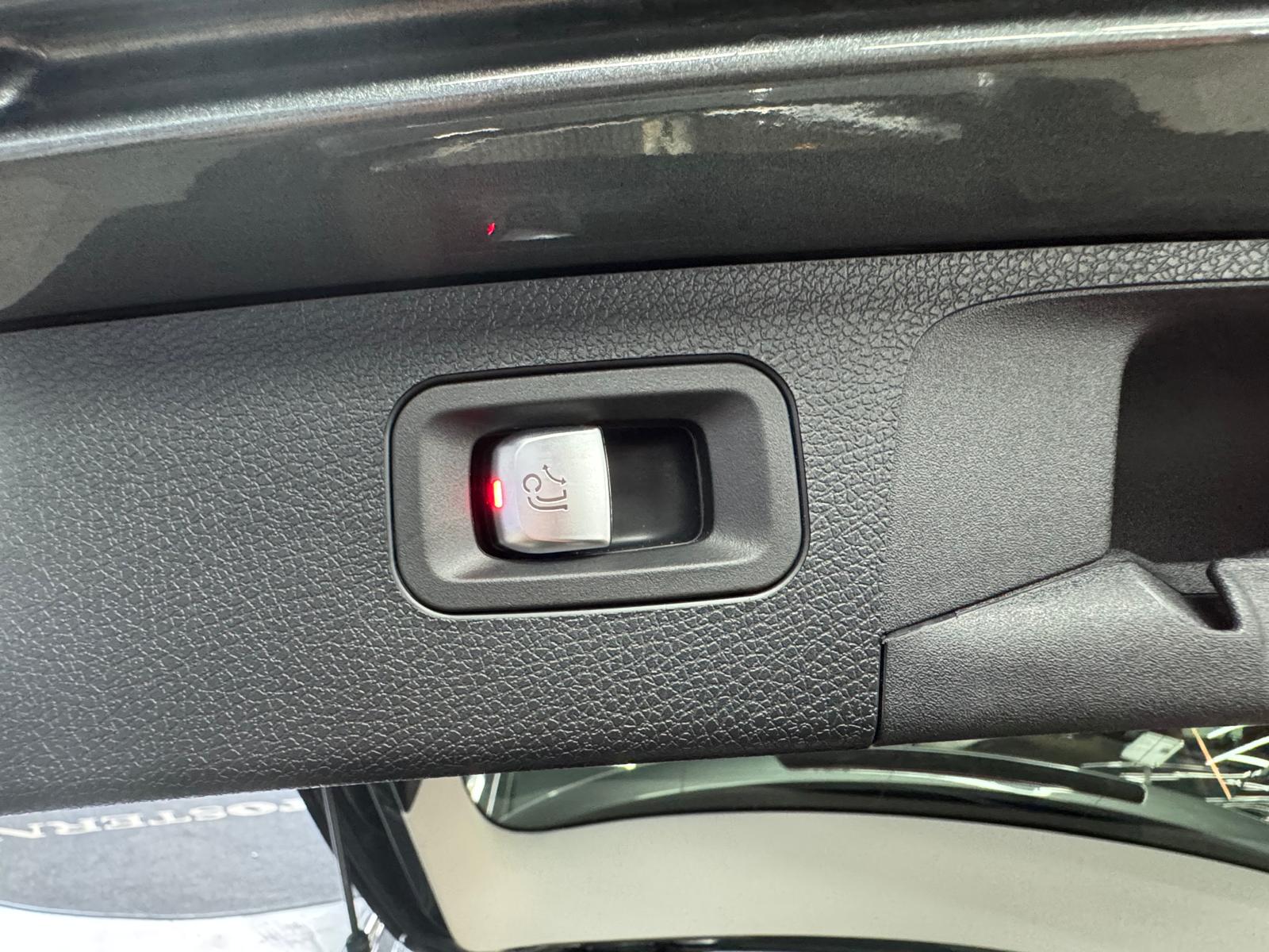 MERCEDES-BENZ E 220 d T 4Matic Avantgarde 9G-Tronic-image-26