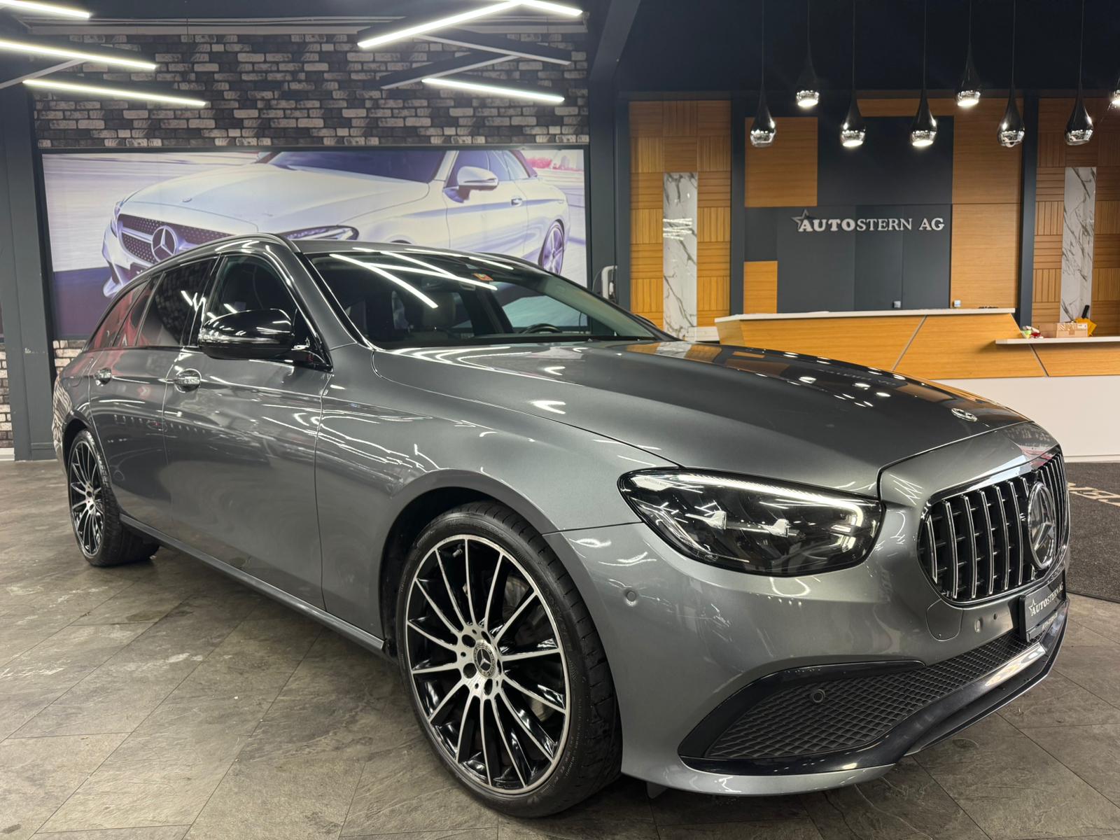MERCEDES-BENZ E 220 d T 4Matic Avantgarde 9G-Tronic-showroom-element-3