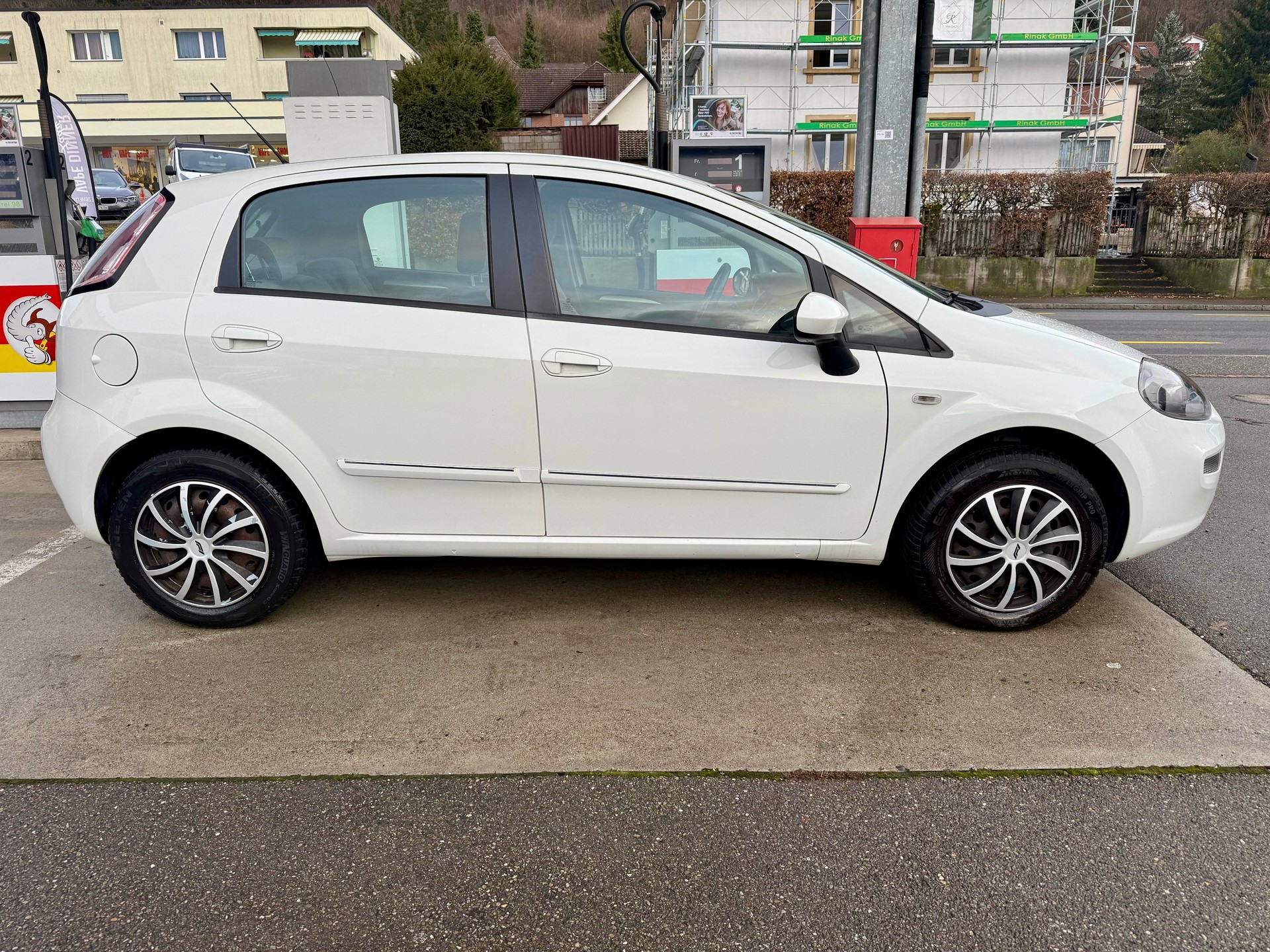 FIAT Punto 1.4 Easy-image-1