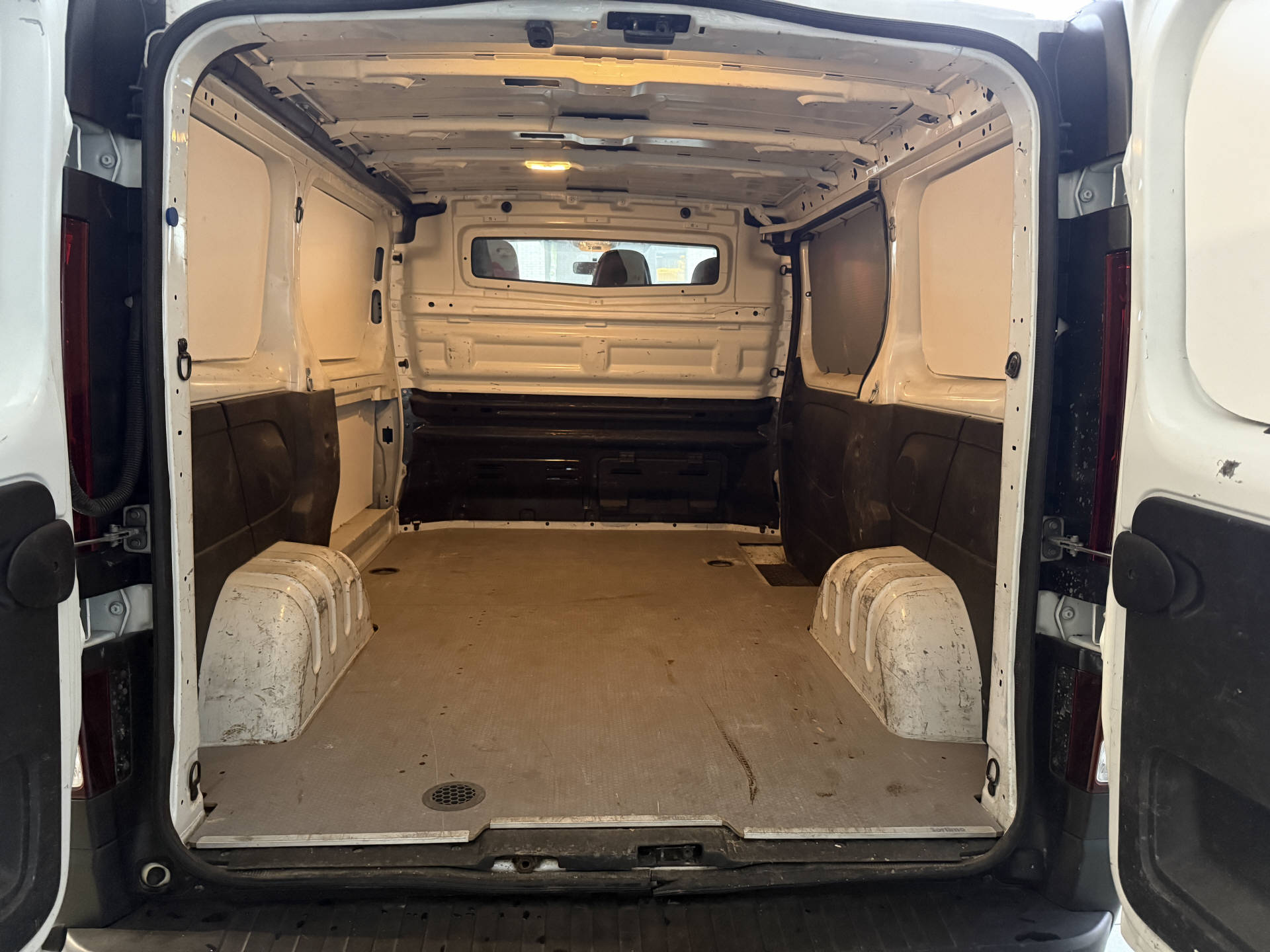 RENAULT Trafic Kaw. 2.9 t L1 H1 1.6 dCi 120 Access-image-6
