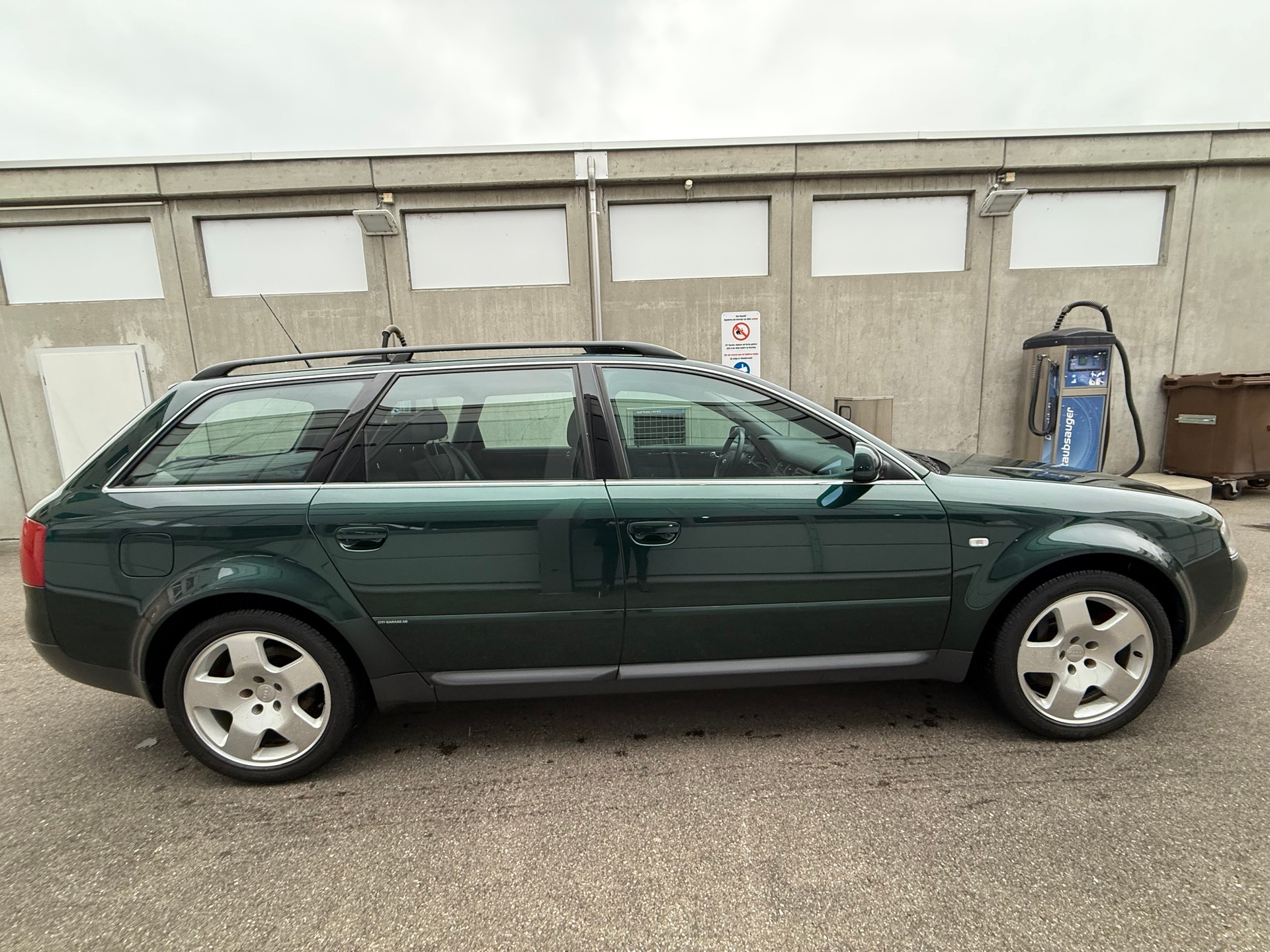 AUDI A6 Avant 4.2 quattro Advance tiptronic *1.st Hand CH Fahrzeug *Frisch ab MFK *Lederausstattung *Tempomat *Glas-Schiebedach-image-3