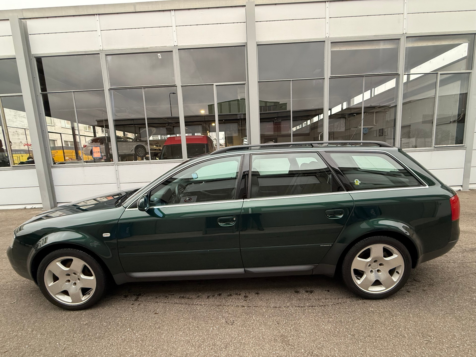 AUDI A6 Avant 4.2 quattro Advance tiptronic *1.st Hand CH Fahrzeug *Frisch ab MFK *Lederausstattung *Tempomat *Glas-Schiebedach-image-10