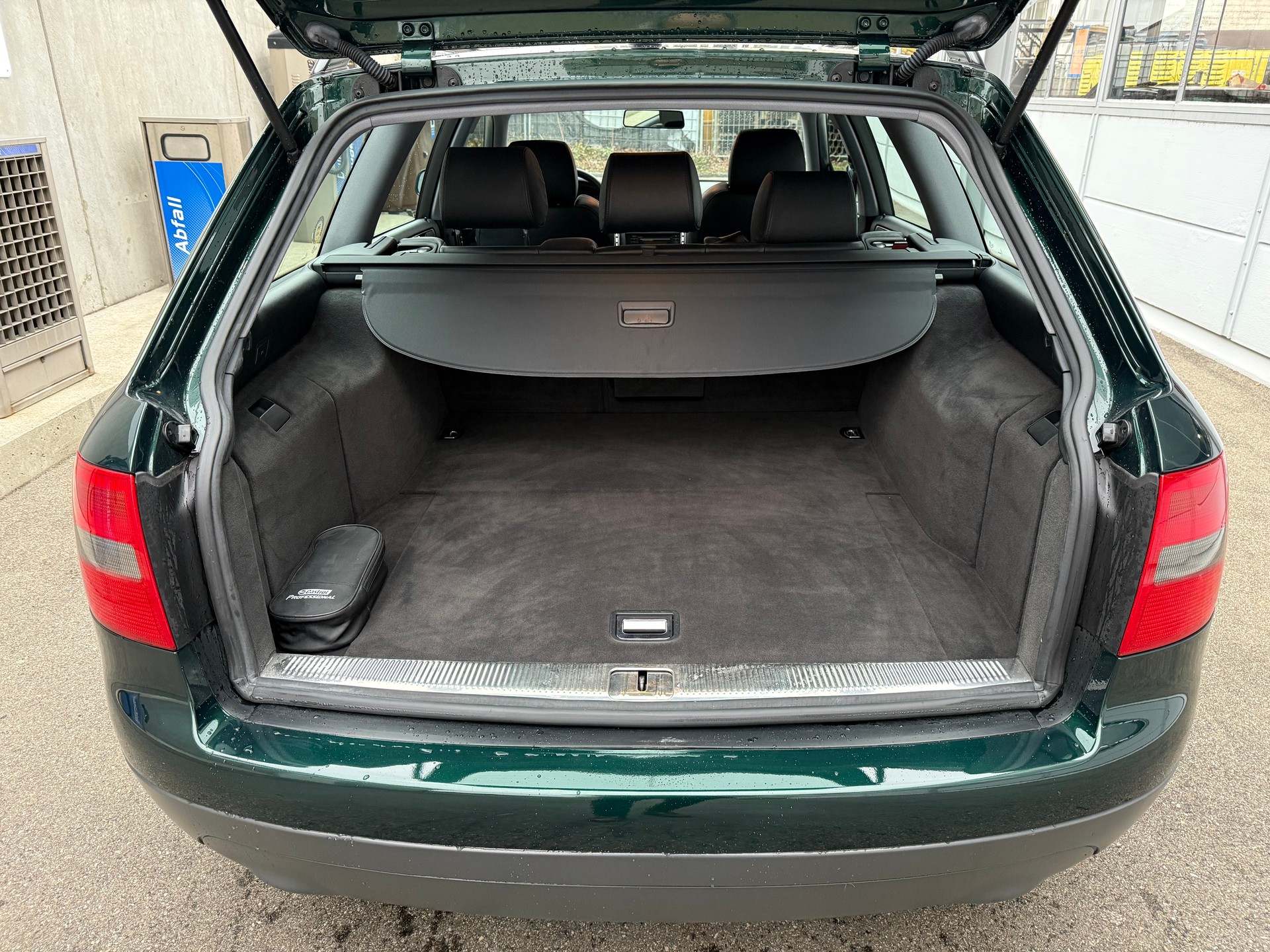 AUDI A6 Avant 4.2 quattro Advance tiptronic *1.st Hand CH Fahrzeug *Frisch ab MFK *Lederausstattung *Tempomat *Glas-Schiebedach-image-6