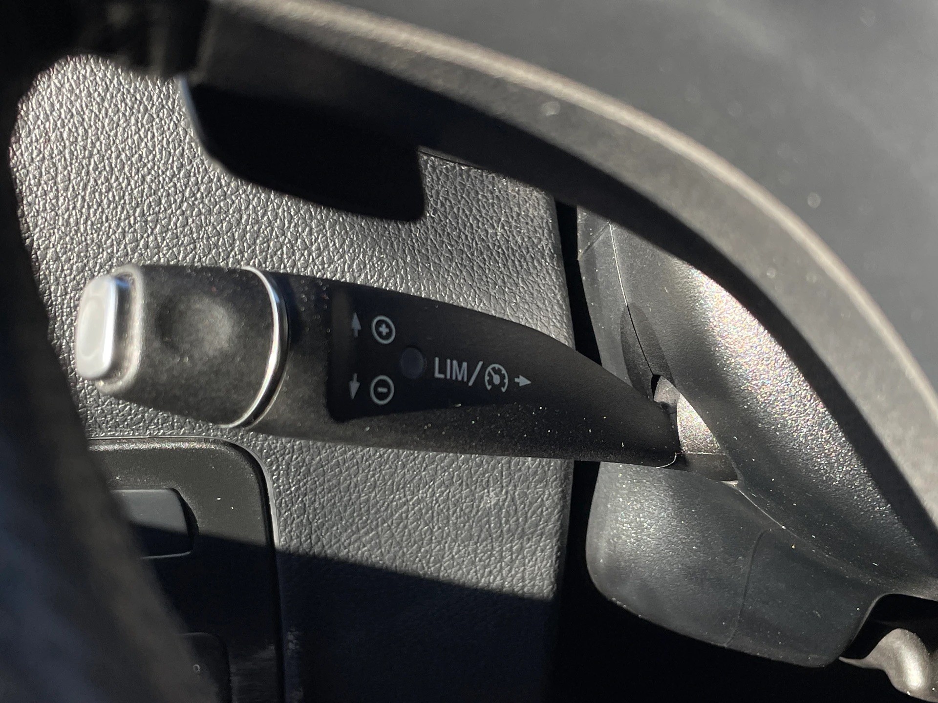MERCEDES-BENZ Vito 116 CDI Lang Select Tourer 4Matic 9G-Tronic-image-9