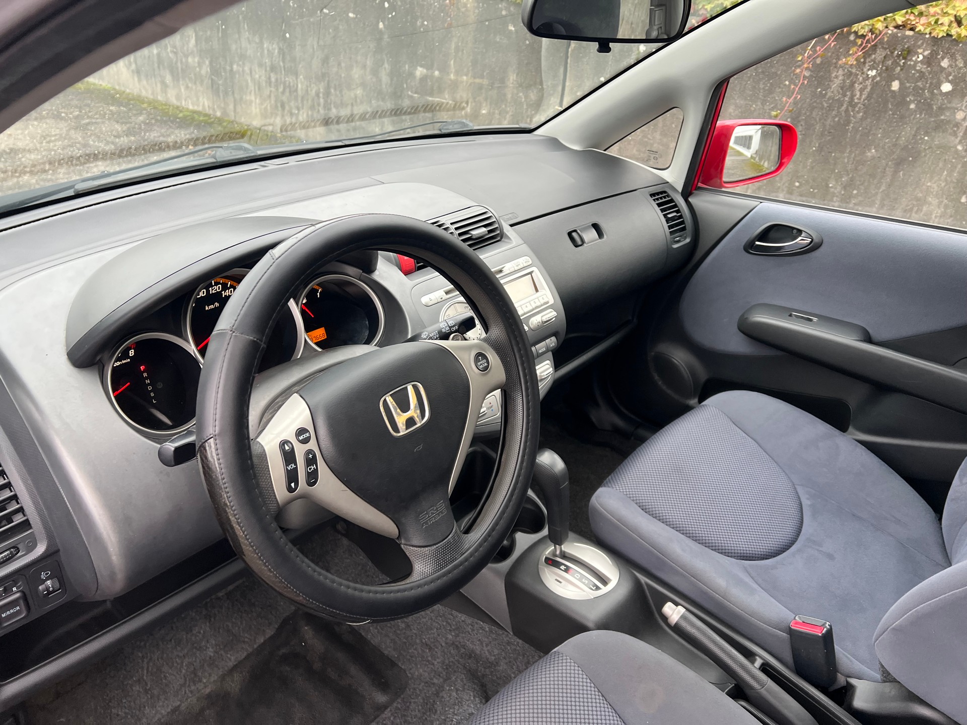HONDA Jazz 1.4i LS Formula 1 CVT-image-9