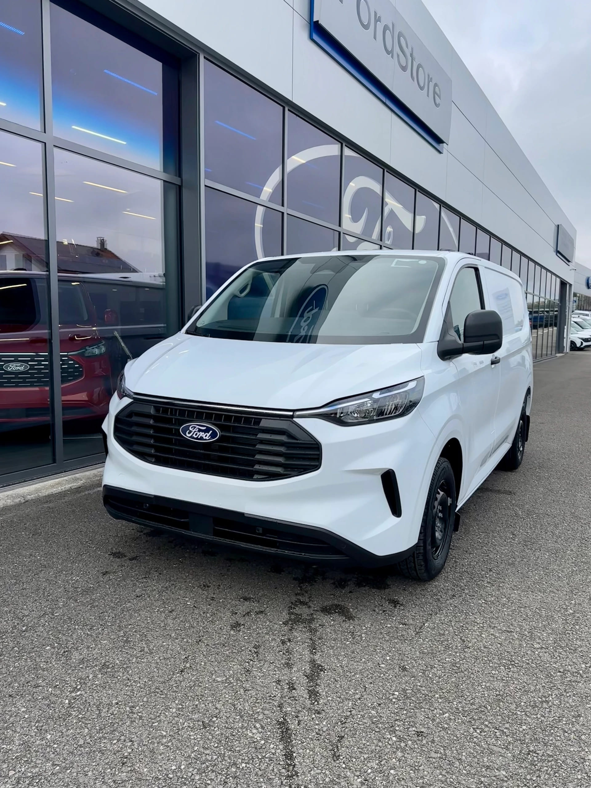 FORD Transit Custom Van 280 L1 2.0 EcoBl Trend/136CV/Aut.-image-0