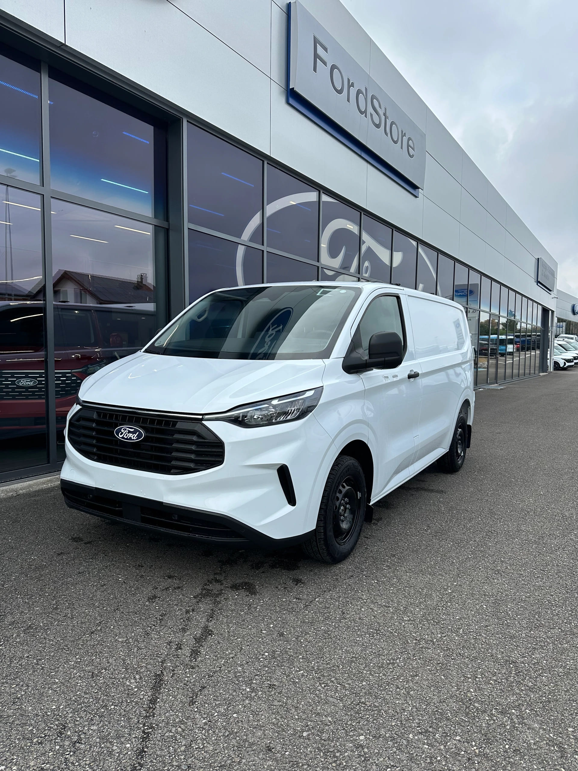 FORD Transit Custom Van 280 L1 2.0 EcoBl Trend/136CV/Aut.-image-1