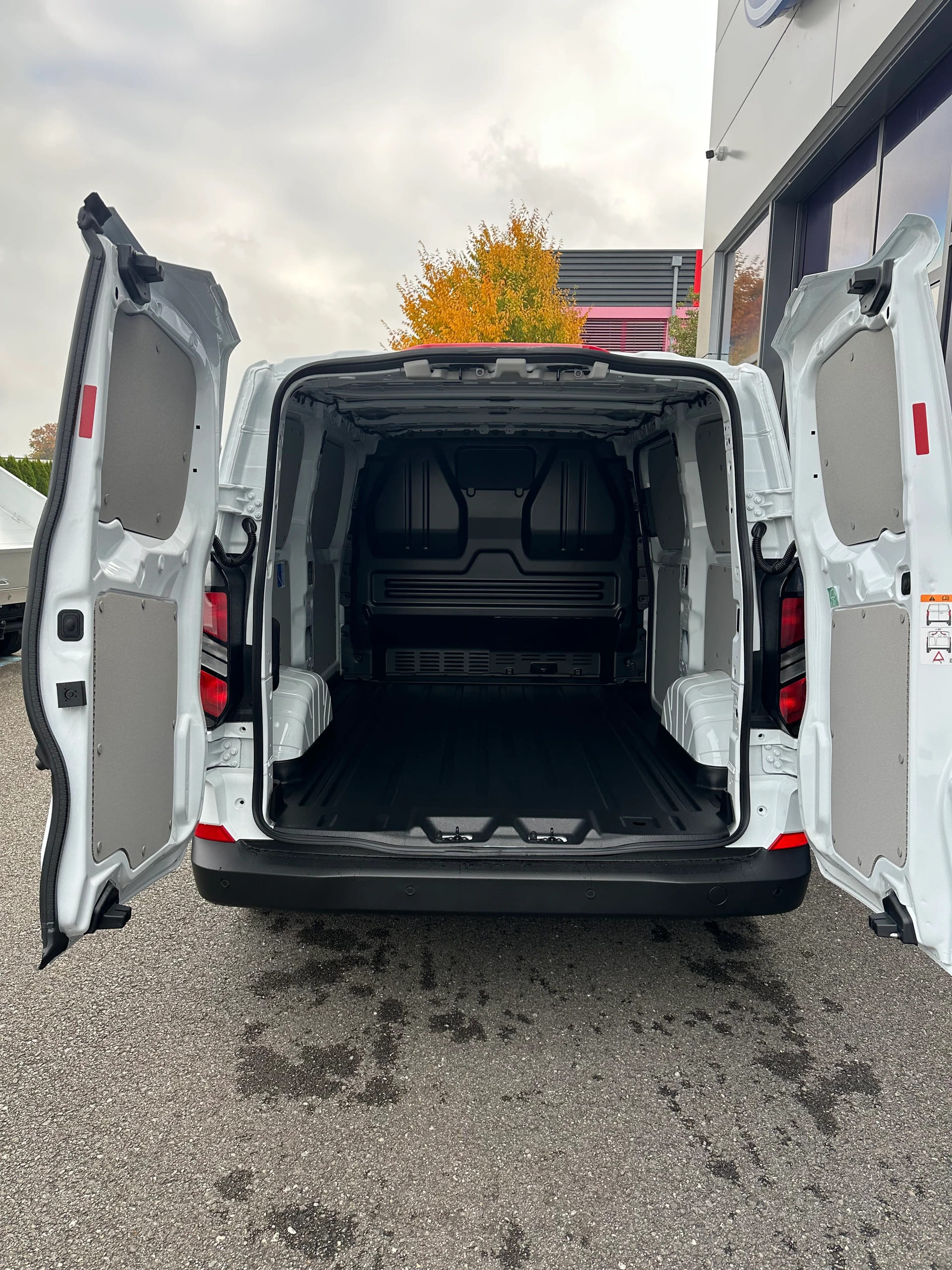 FORD Transit Custom Van 280 L1 2.0 EcoBl Trend/136CV/Aut.-image-5
