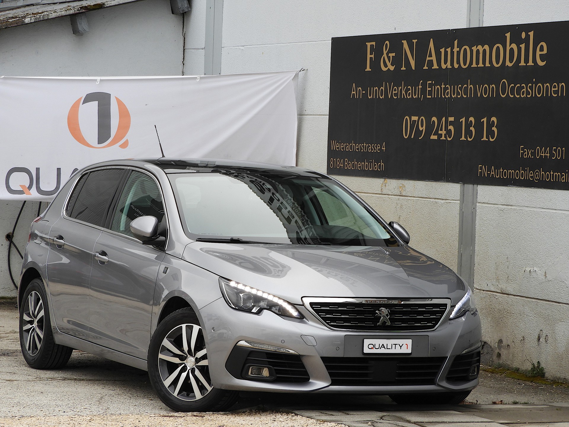 PEUGEOT 308 1.5 BlueHDI Tech Ed. EAT8 I Navi I Bluetooth I DAB I RF Kamera I Panorama I AHK I Distanzregler I Totwinkel I Sitzmassage-image-1