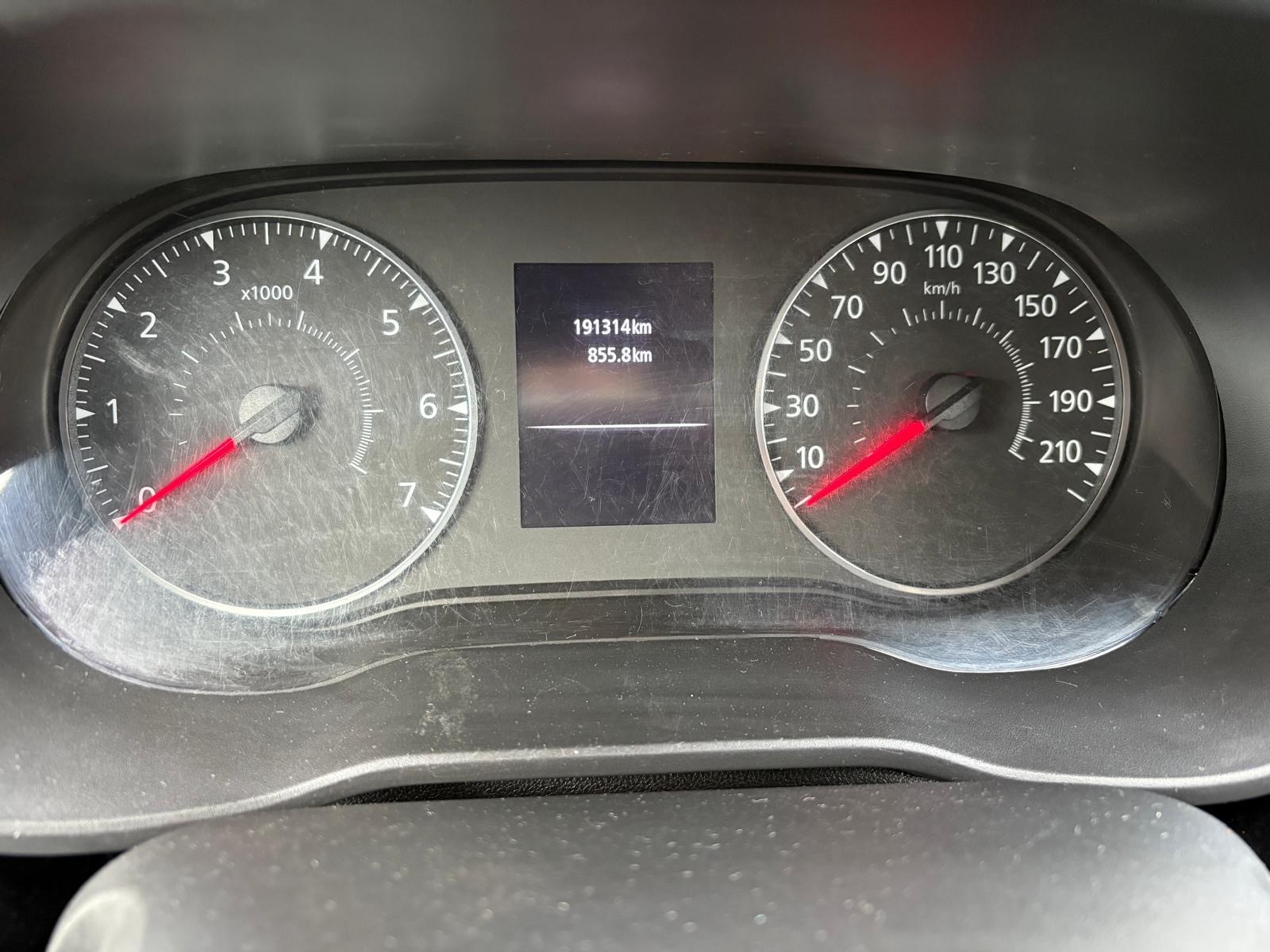 DACIA Duster TCe 130 Comfort 4x2 — slika 8