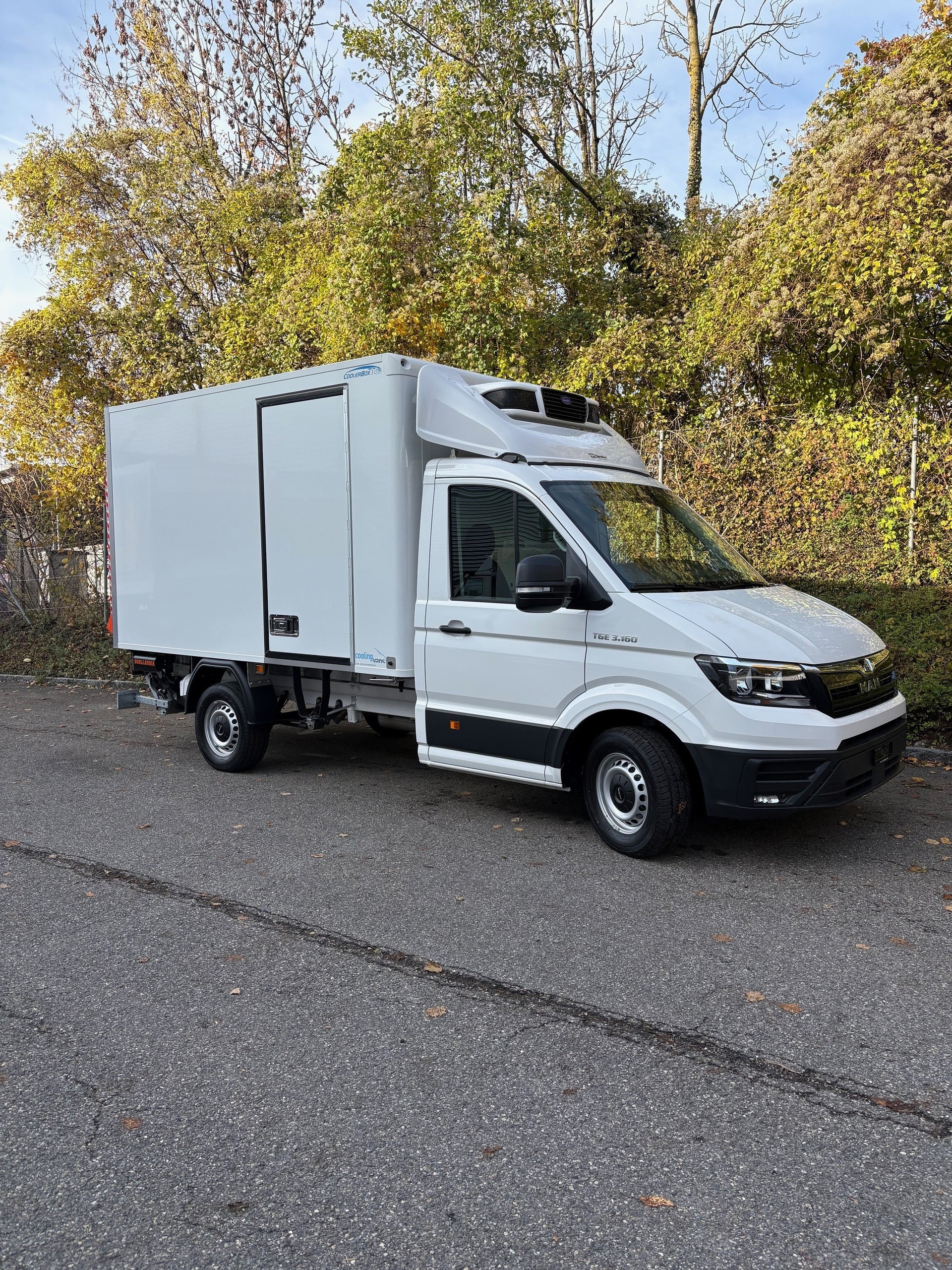 MAN TGE 3.160 4x2F SB Kühlkoffer mit Hebebühne-image-4