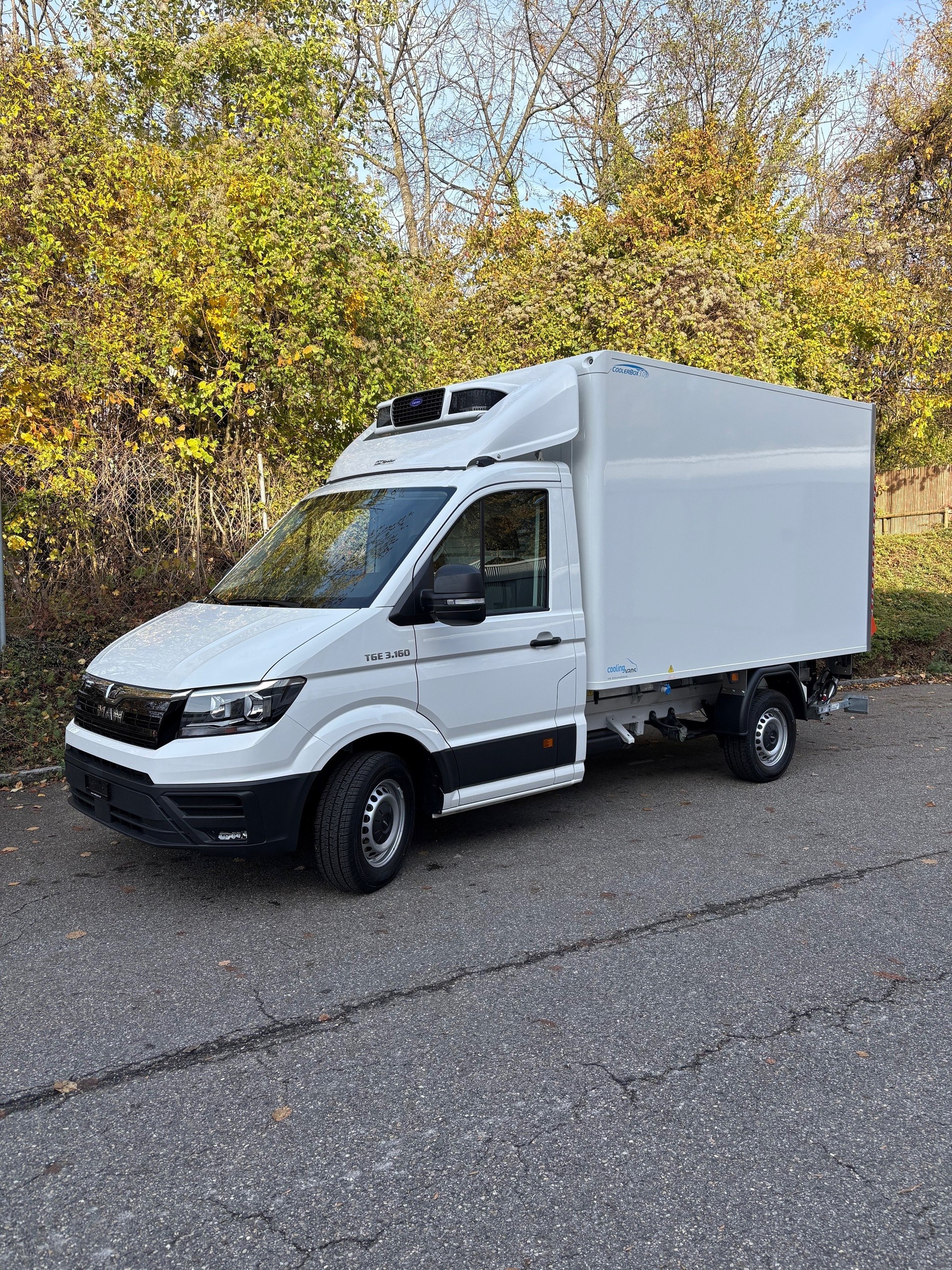 MAN TGE 3.160 4x2F SB Kühlkoffer mit Hebebühne