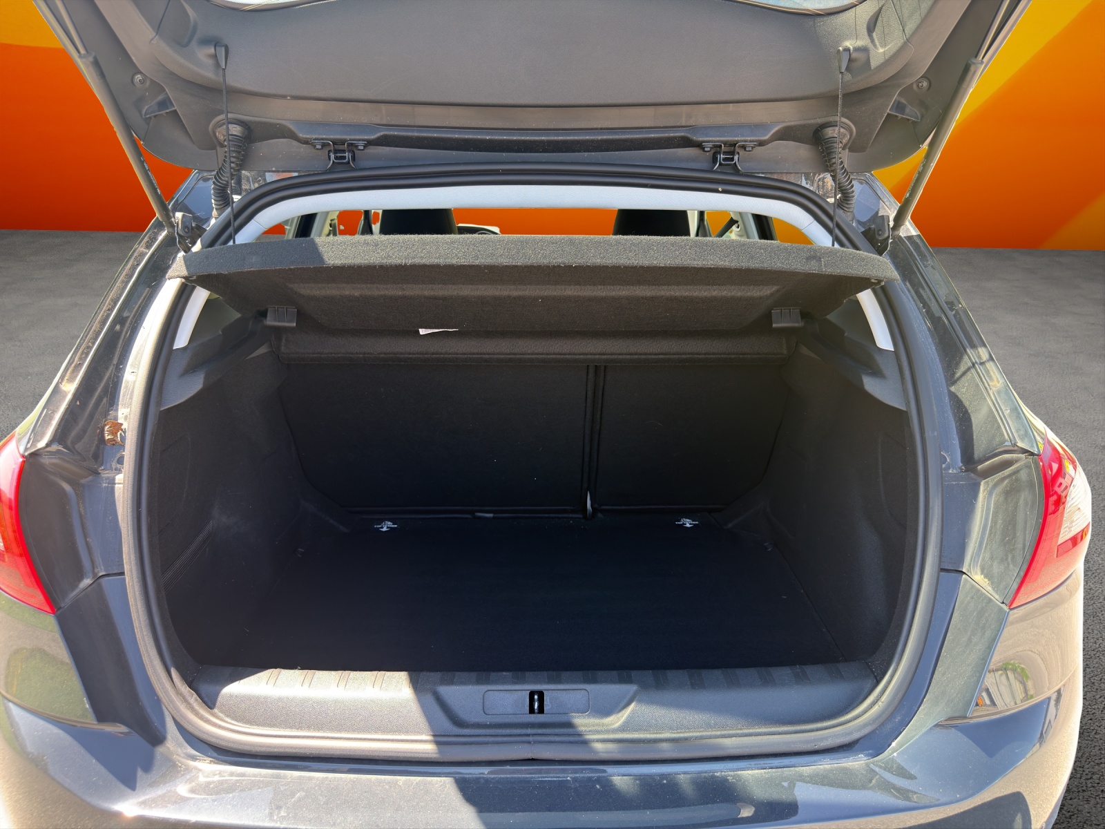 PEUGEOT 308 1.2 Pure Tech Style "PLAQUE FRANCAISE"-image-12