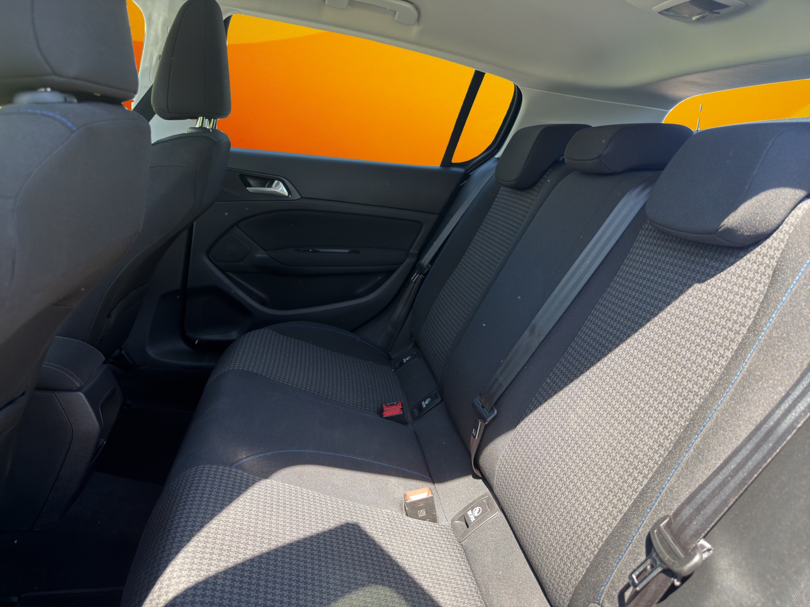 PEUGEOT 308 1.2 Pure Tech Style "PLAQUE FRANCAISE"-image-11