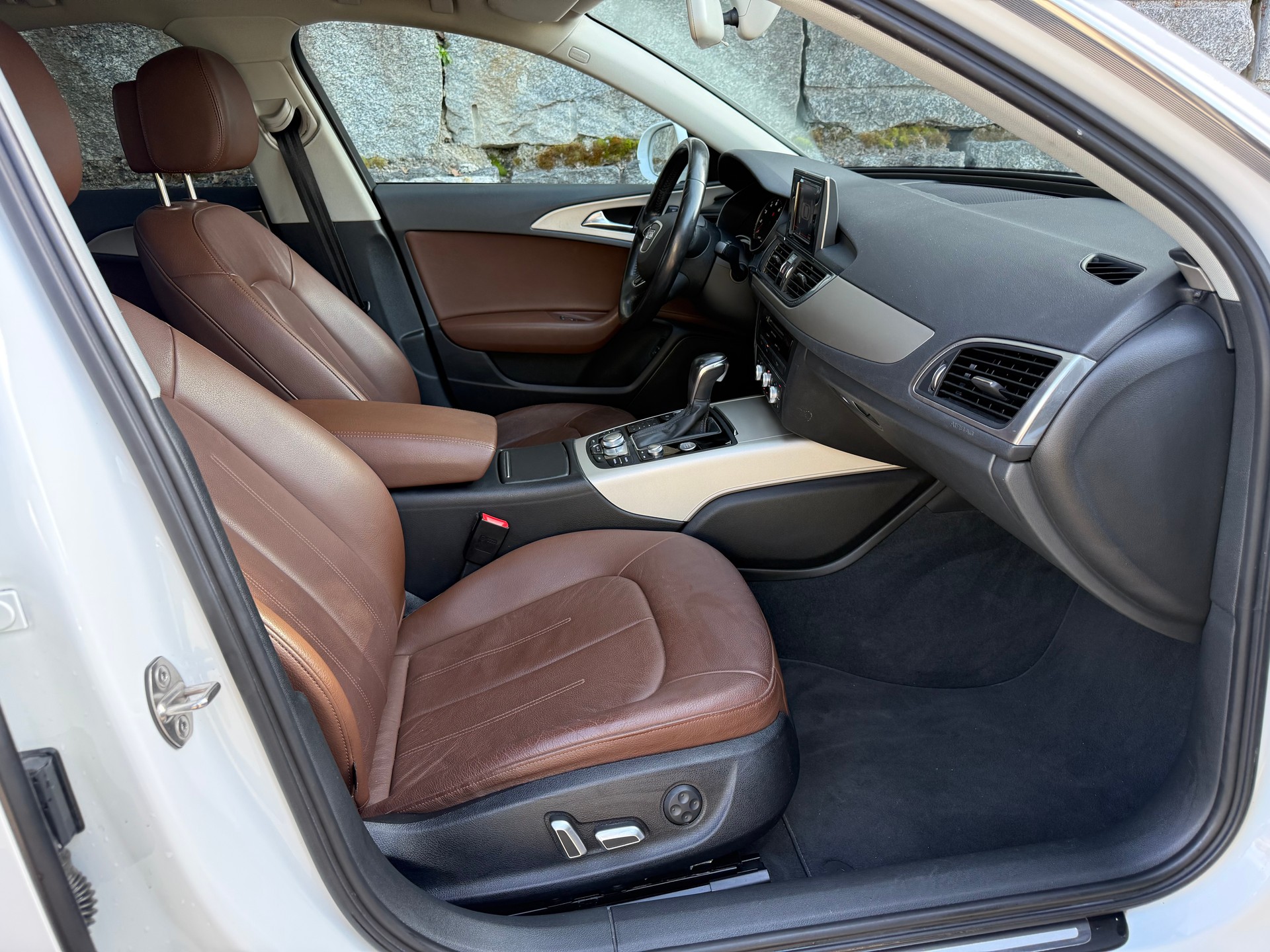 AUDI A6 Limousine 1.8 TFSI S-tronic-image-5