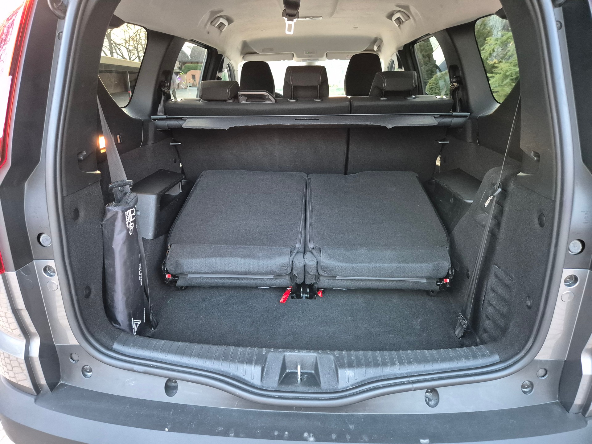 DACIA Jogger HEV 140 Extreme 7Places-image-7