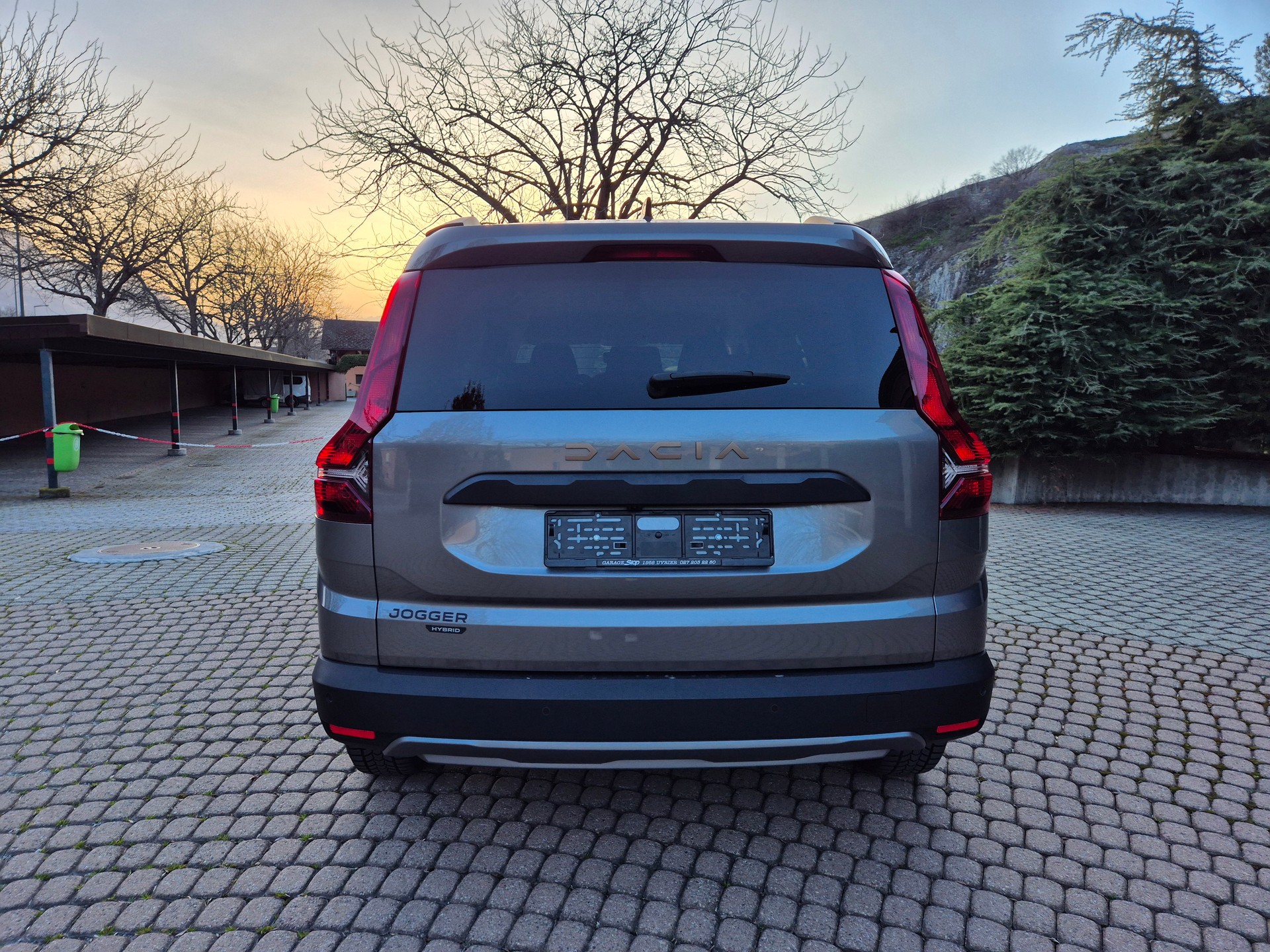 DACIA Jogger HEV 140 Extreme 7Places-image-5