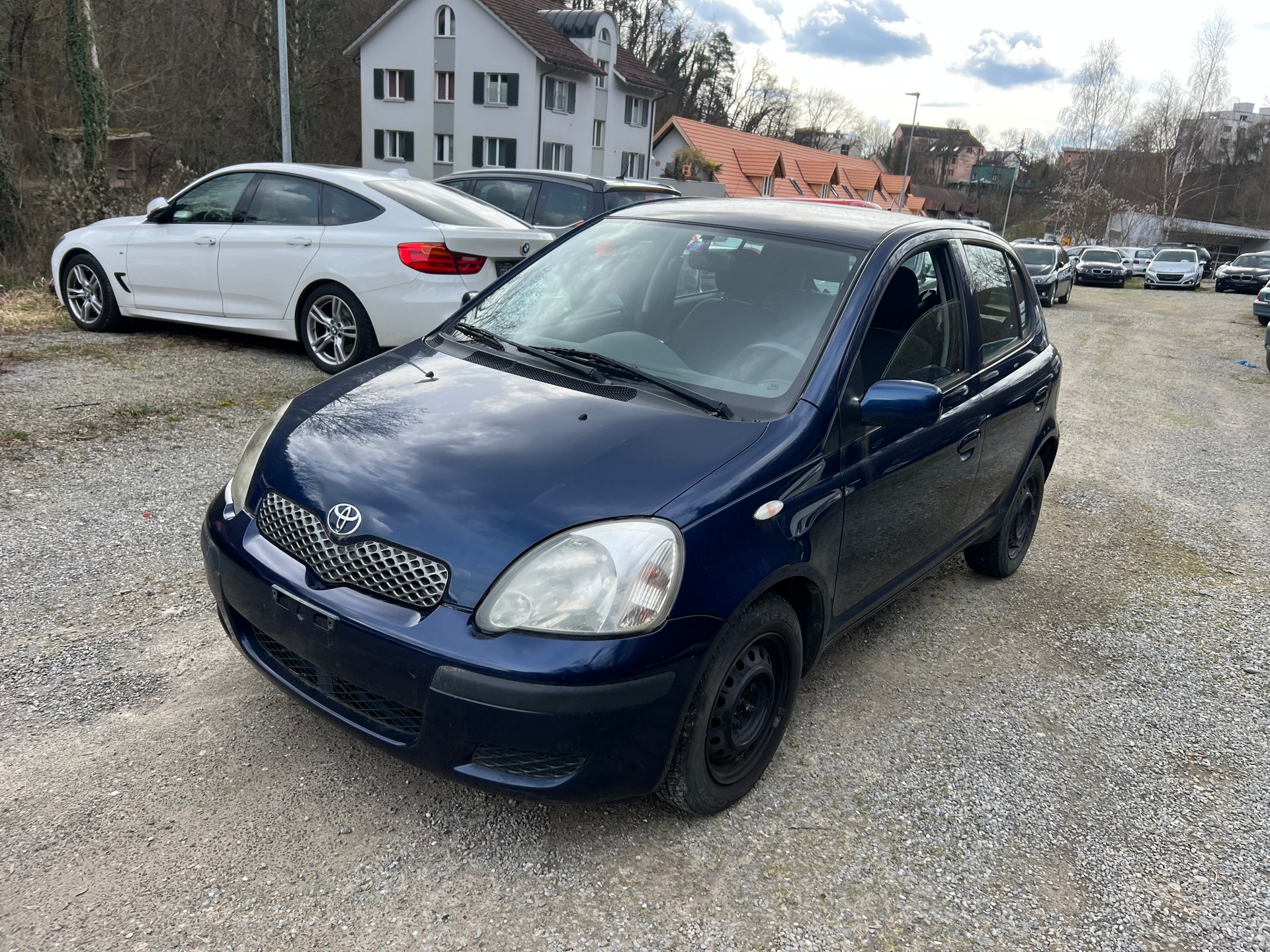 TOYOTA Yaris 1.3 Linea Sol-image-2
