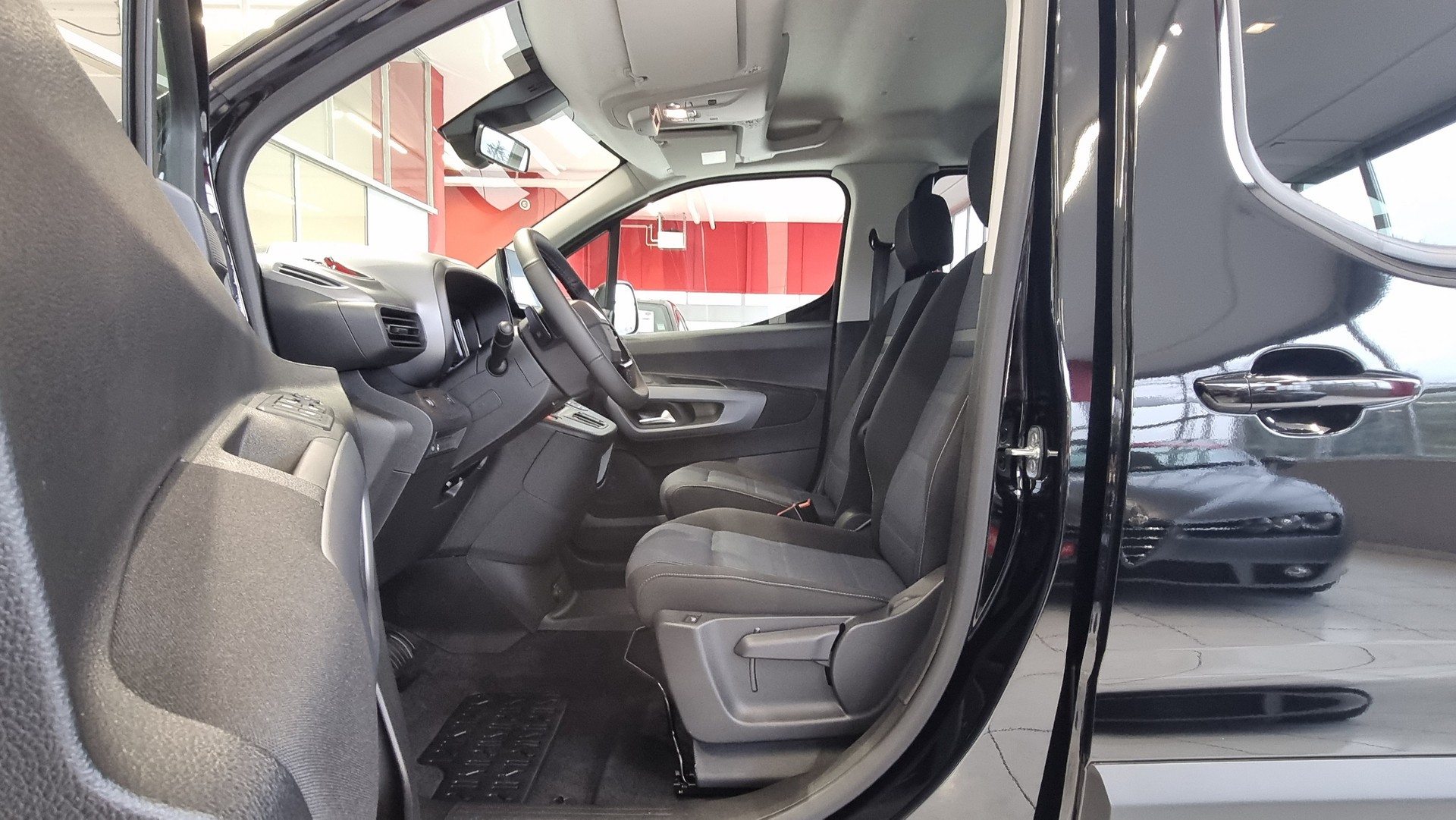 FIAT Doblo L2 1.5 BlueHDi Automat - 7 Plätze-image-19