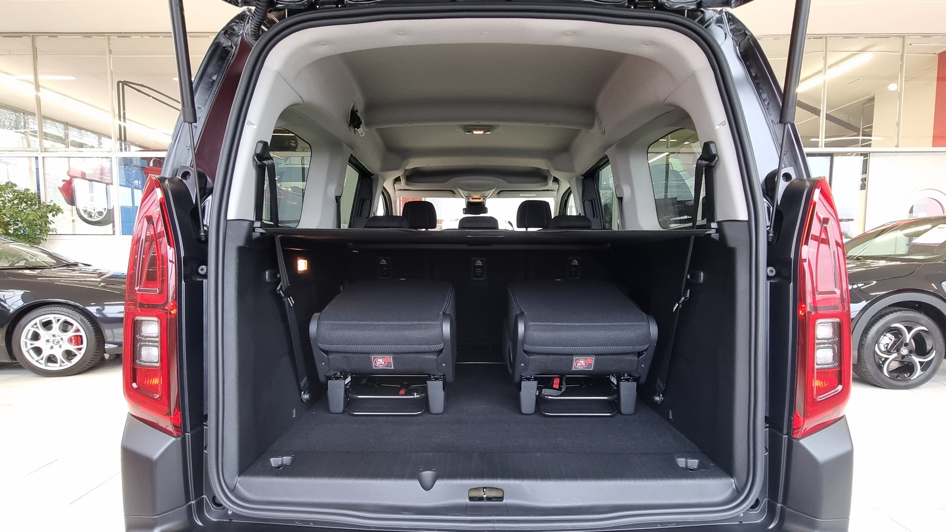 FIAT Doblo L2 1.5 BlueHDi Automat - 7 Plätze-image-6