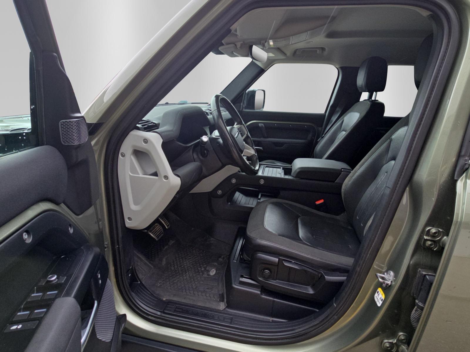 LAND ROVER Defender 110 2.0 SD4 240 S-image-10