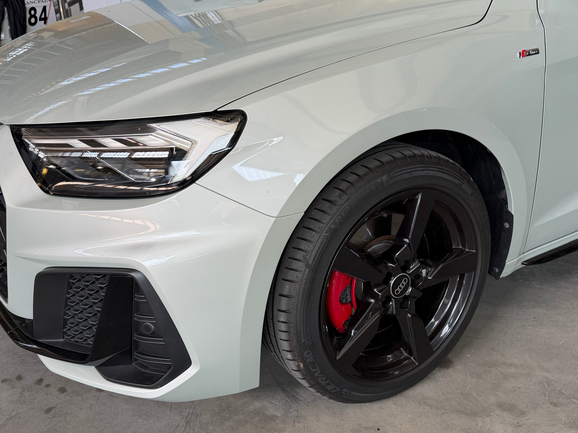AUDI A1 Sportback 40 TFSI S Line S-tronic / 207 Ps / 5-Jahre Werksgarantie-showroom-element-1