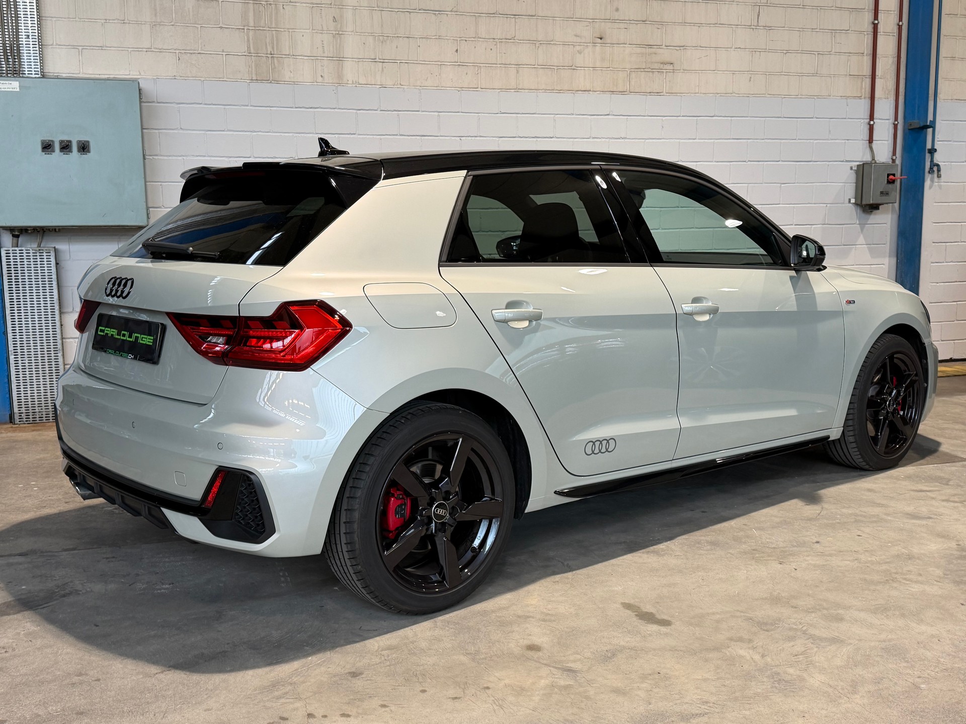AUDI A1 Sportback 40 TFSI S Line S-tronic / 207 Ps / 5-Jahre Werksgarantie-showroom-element-2