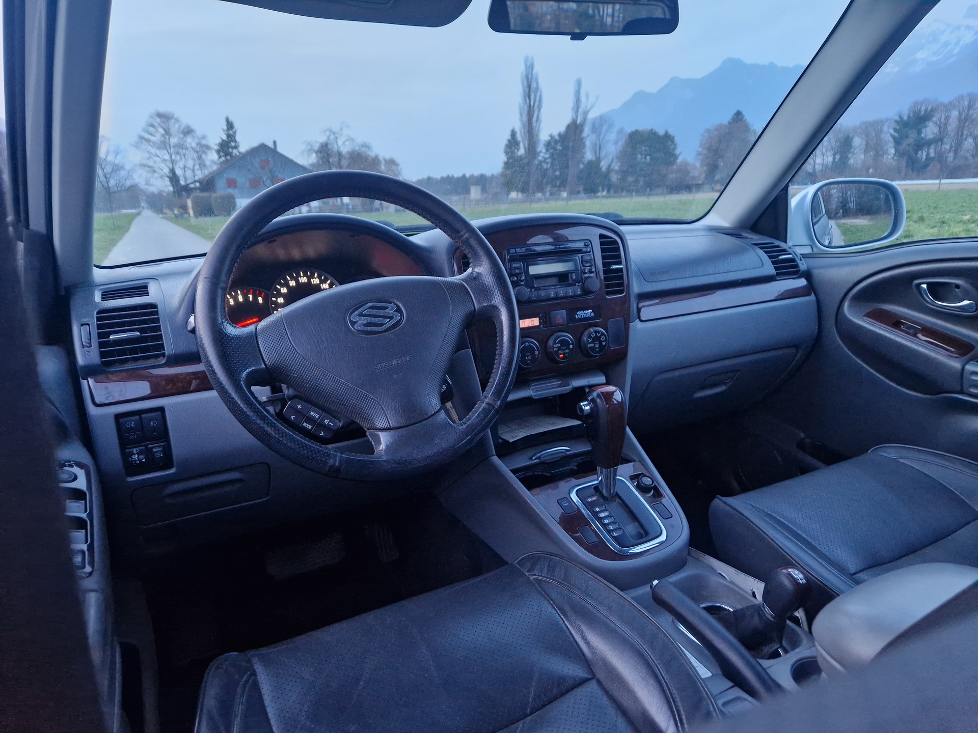 SUZUKI Grand Vitara 2.0 16V Freestyle-image-7