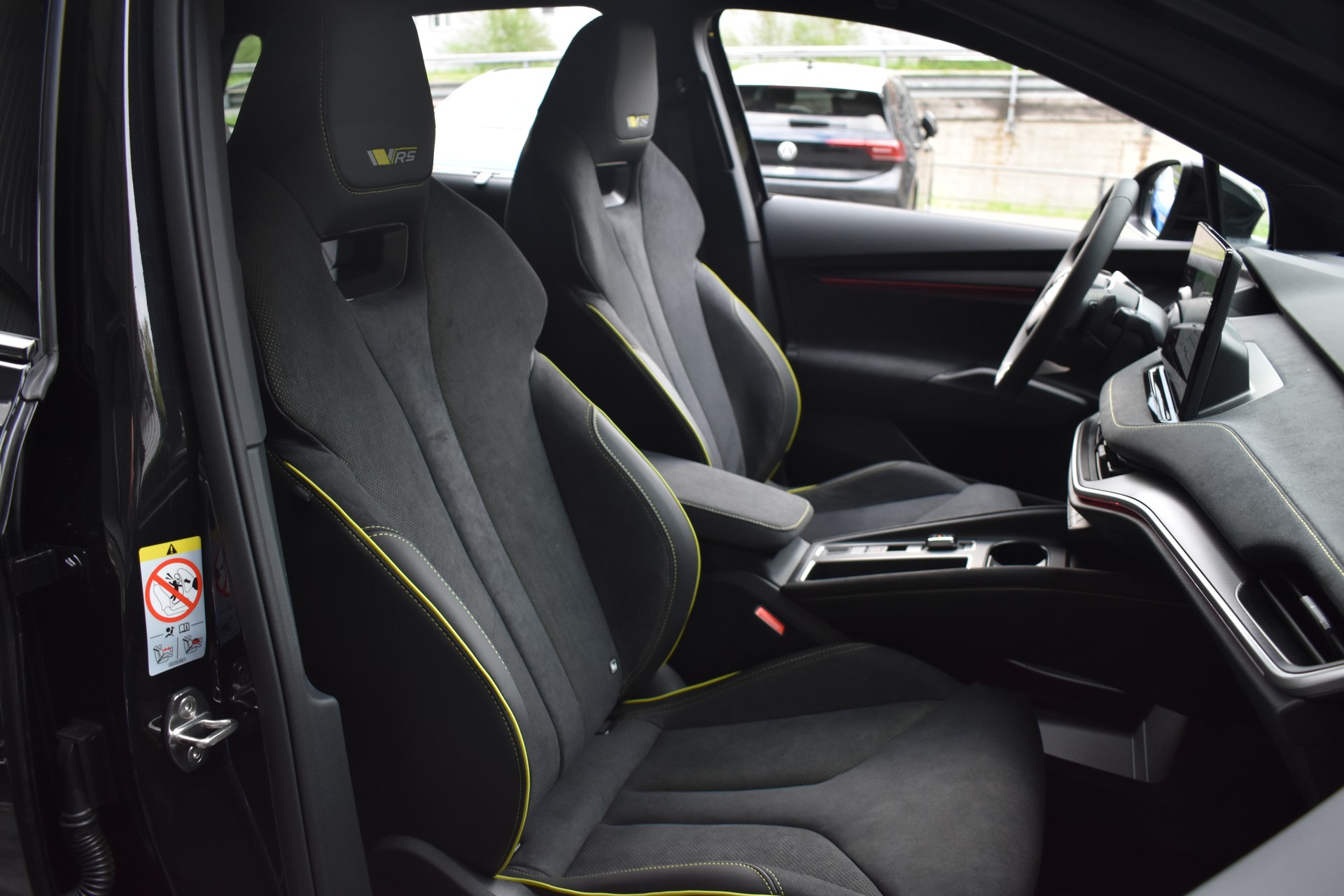 SKODA Elroq RS 4x4-image-6