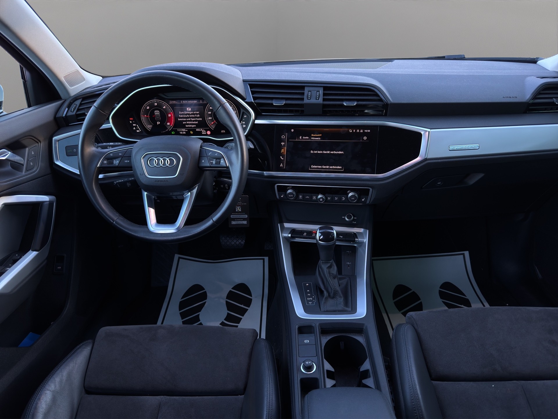 AUDI Q3 35 TDI S line quattro S-tronic-image-11