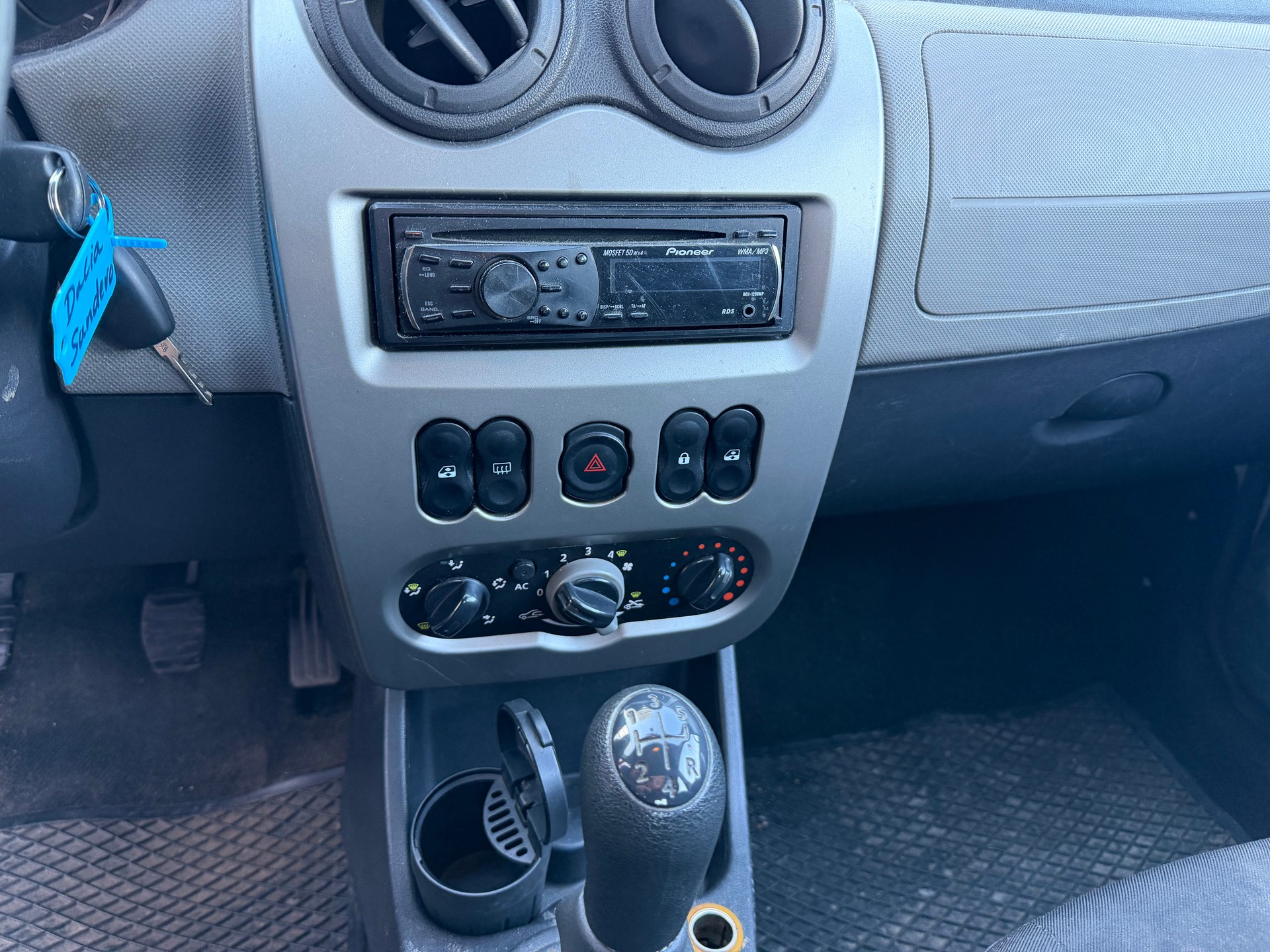 DACIA Sandero 1.2 Ambiance-image-7