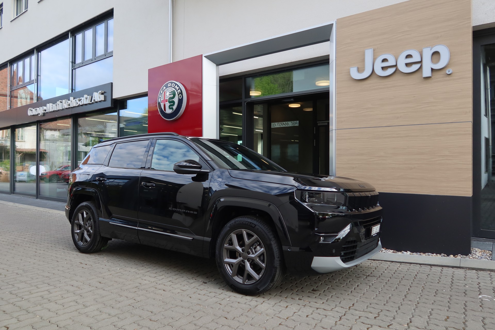JEEP Compass Elektro 74kWh Fir-image-2