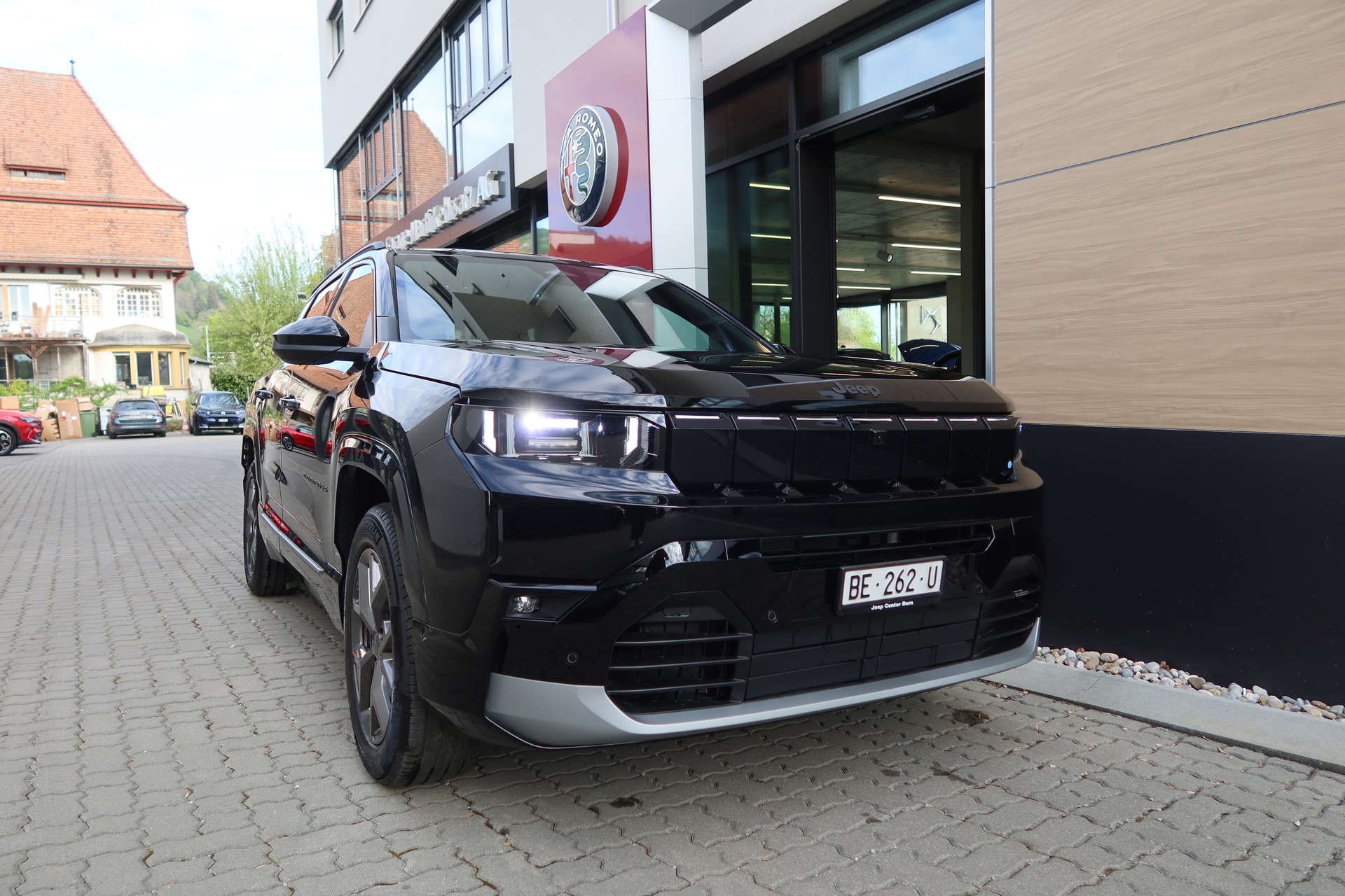 JEEP Compass Elektro 74kWh Fir-image-1