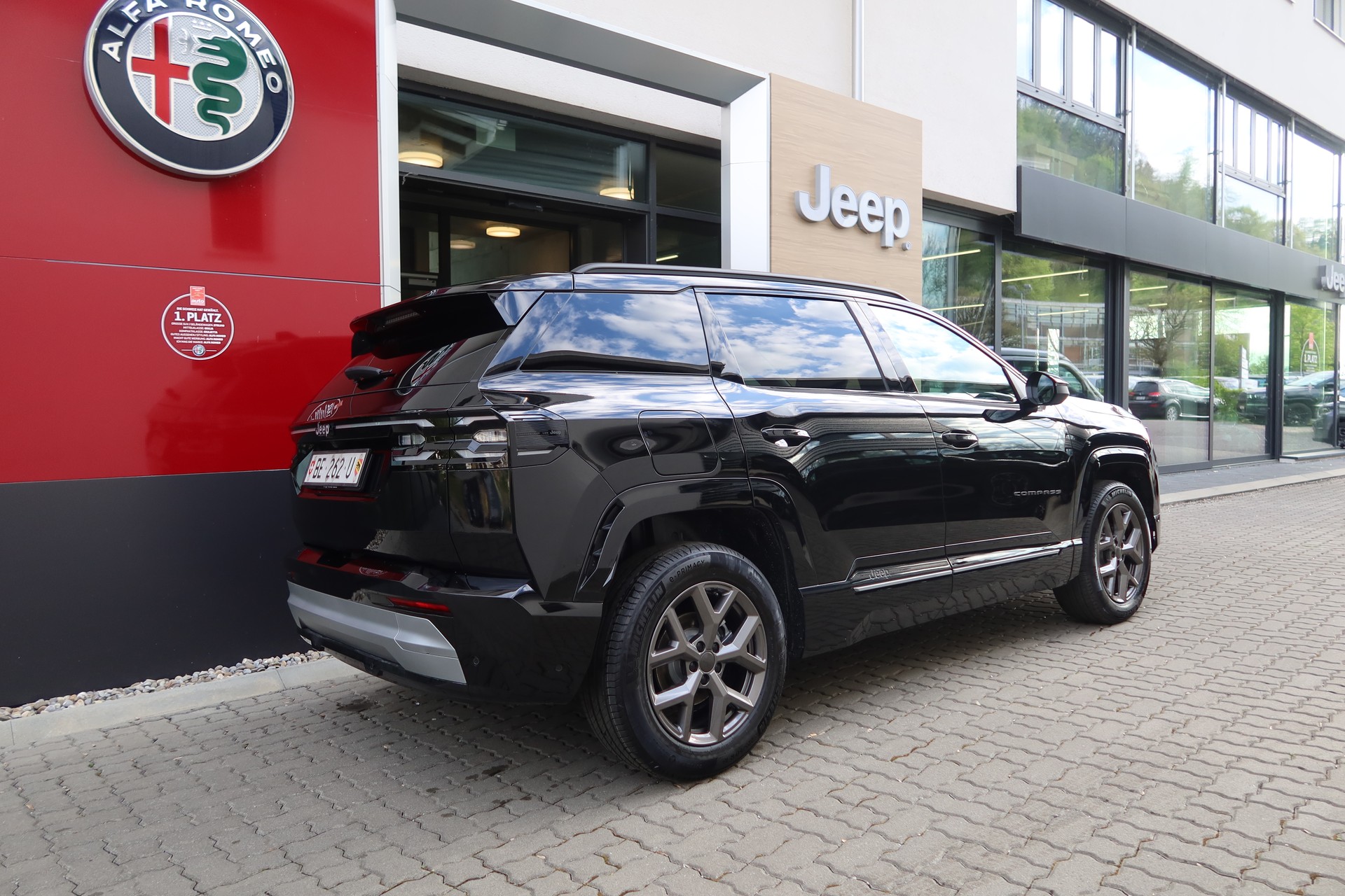 JEEP Compass Elektro 74kWh Fir-image-5