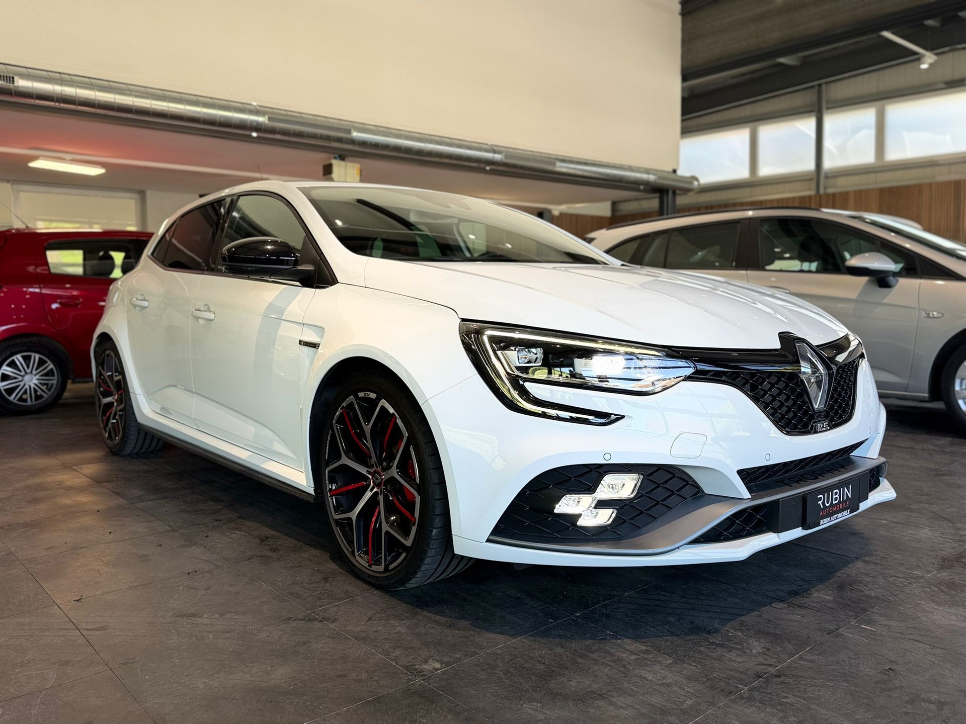 RENAULT Mégane Trophy 300 EDC-image-5