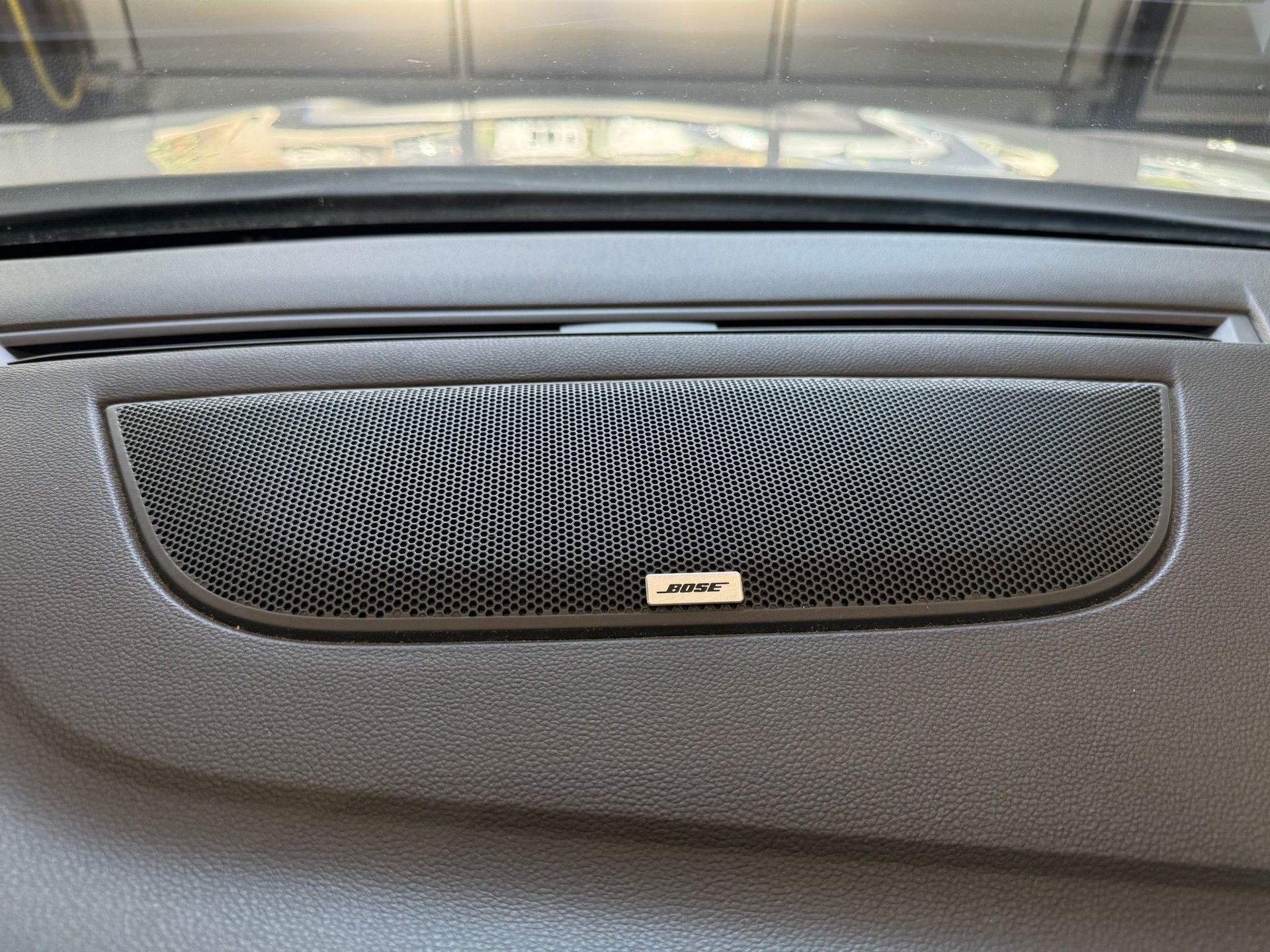 RENAULT Mégane Trophy 300 EDC-image-13