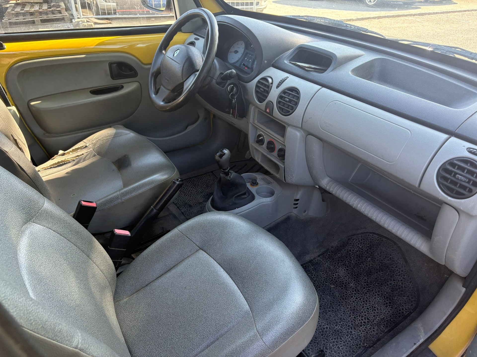RENAULT Kangoo 1.6 16V 4x4-image-4