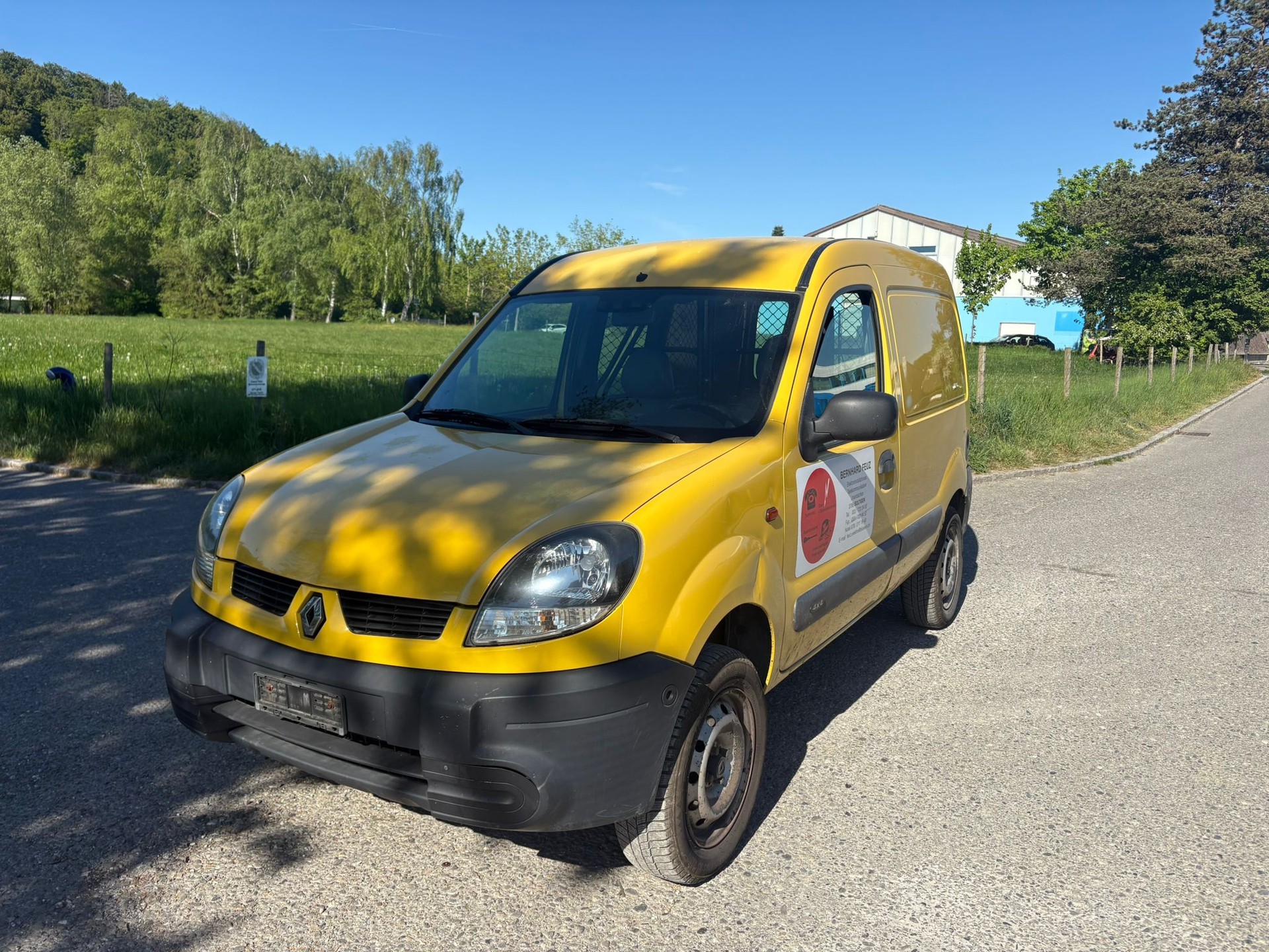 RENAULT Kangoo 1.6 16V 4x4-image-1