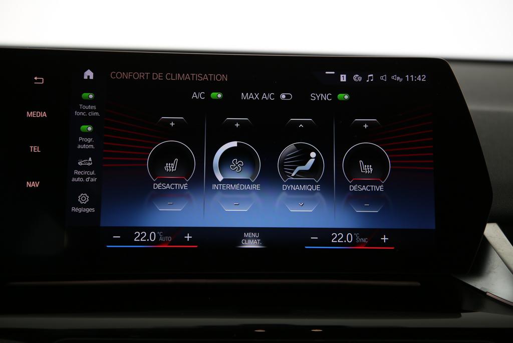 BMW X1 18i sDrive-image-11