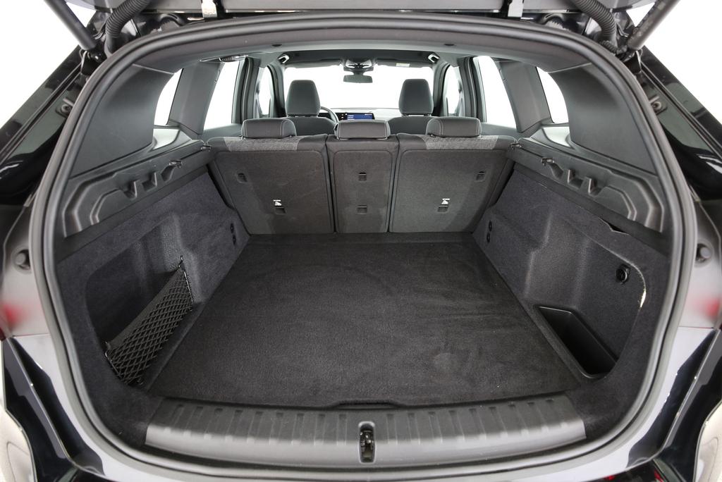 BMW X1 18i sDrive-image-14