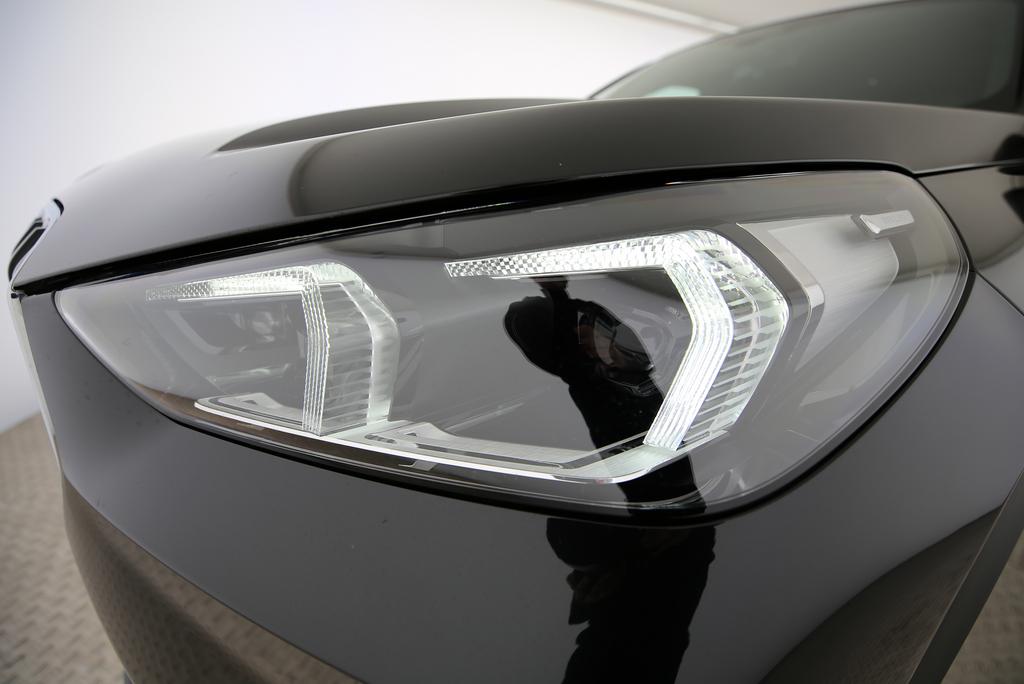 BMW X1 18i sDrive-image-15